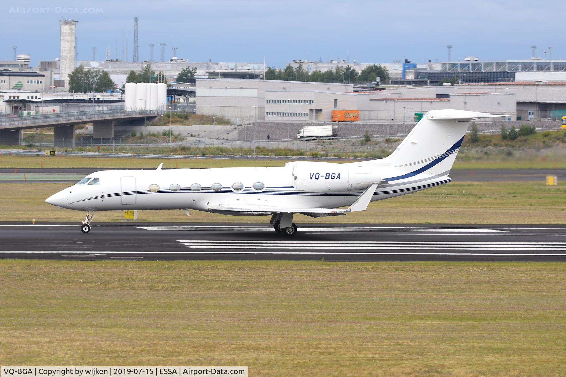 VQ-BGA, 2007 Gulfstream Aerospace GIV-X C/N 4092, RWY 19L