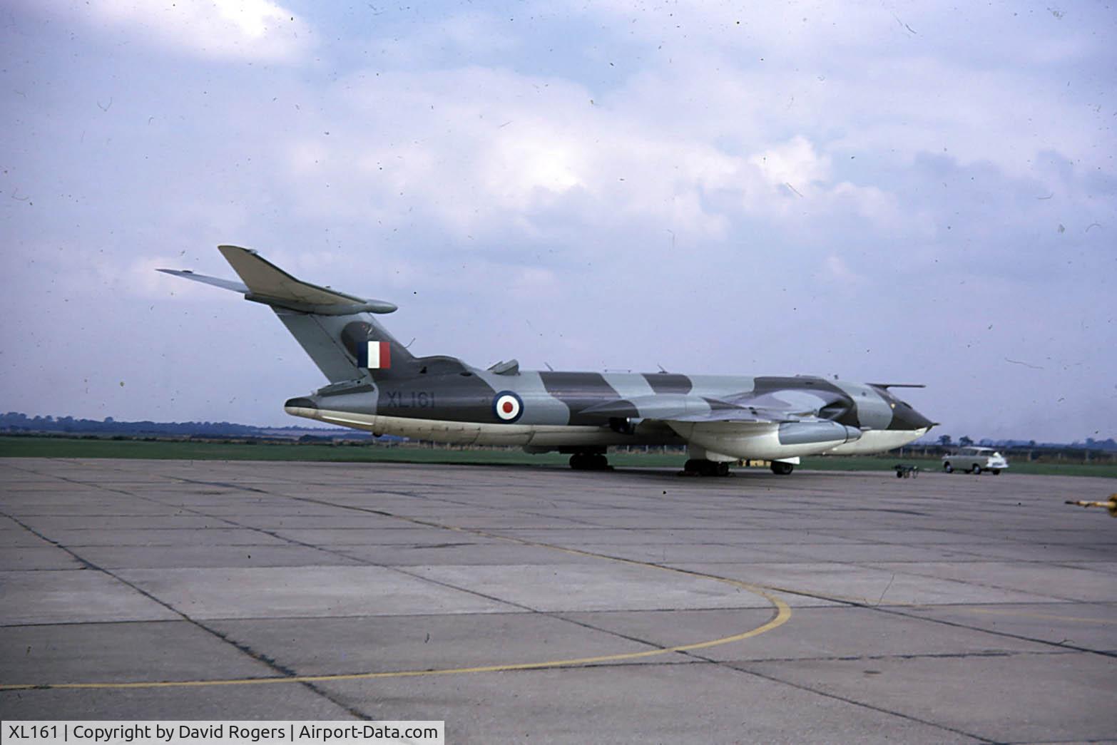 XL161, 1961 Handley Page Victor SR.2 C/N HP80/64, Photo of XL161