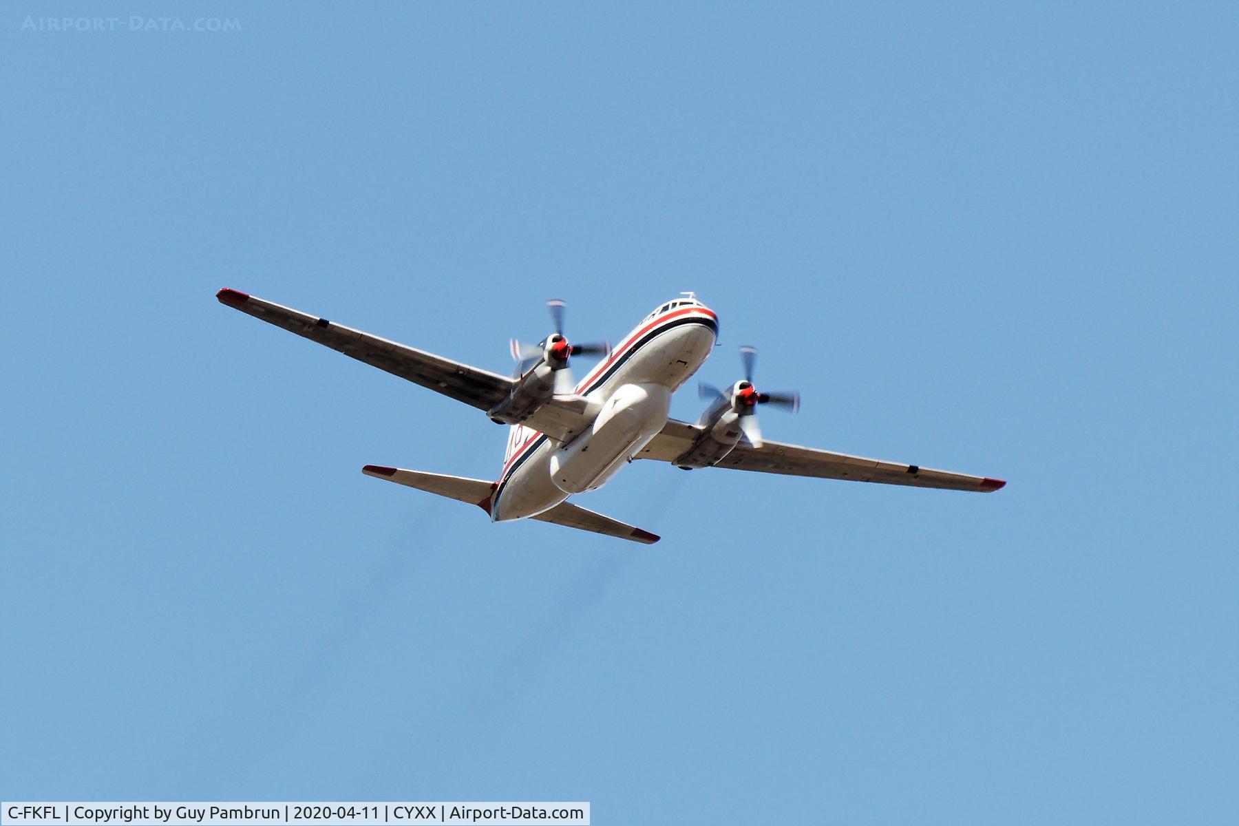 C-FKFL, 1957 Convair CV-580 C/N 465, Landing on 07