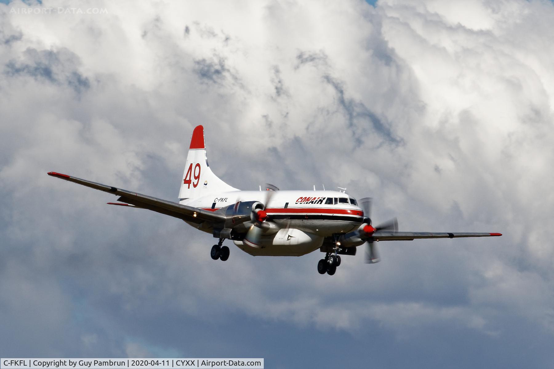 C-FKFL, 1957 Convair CV-580 C/N 465, Landing on 07