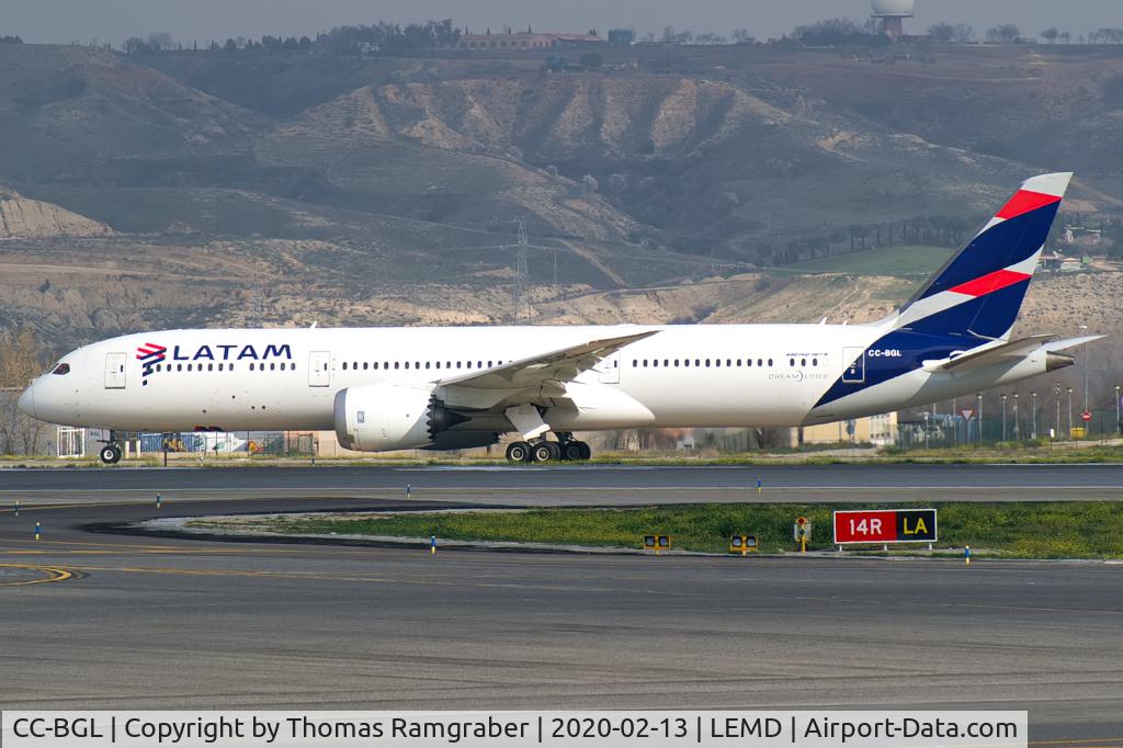 CC-BGL, 2016 Boeing 787-9 Dreamliner Dreamliner C/N 38482, LATAM Boeing 787-9 Dreamliner