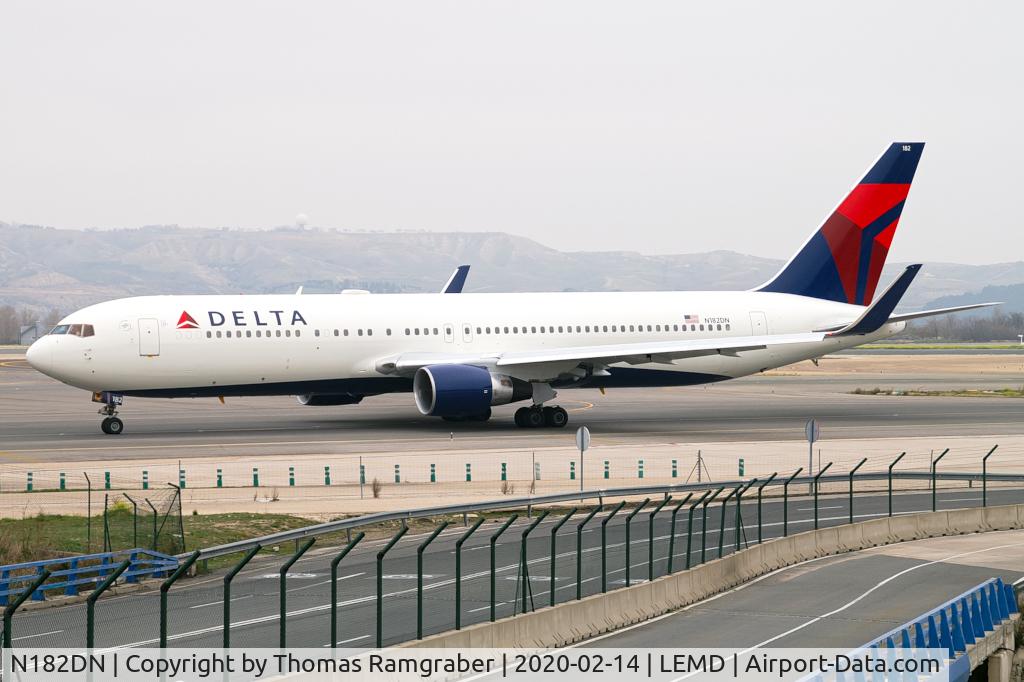 N182DN, 1992 Boeing 767-332/ER C/N 25987, Delta Boeing 767-300