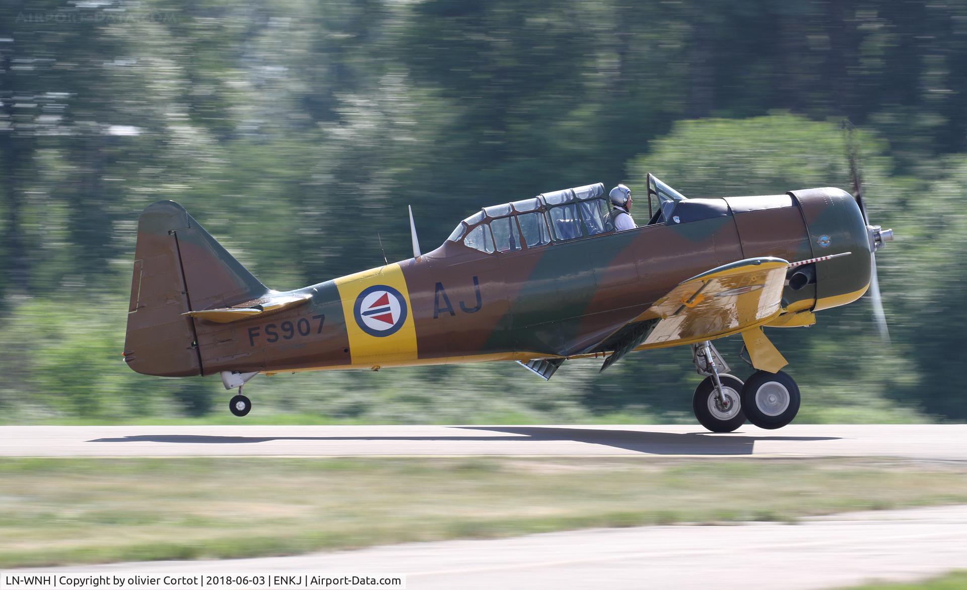 LN-WNH, 1941 North American AT-6D Harvard III C/N 88-14552 (41-33854), 2018 airshow