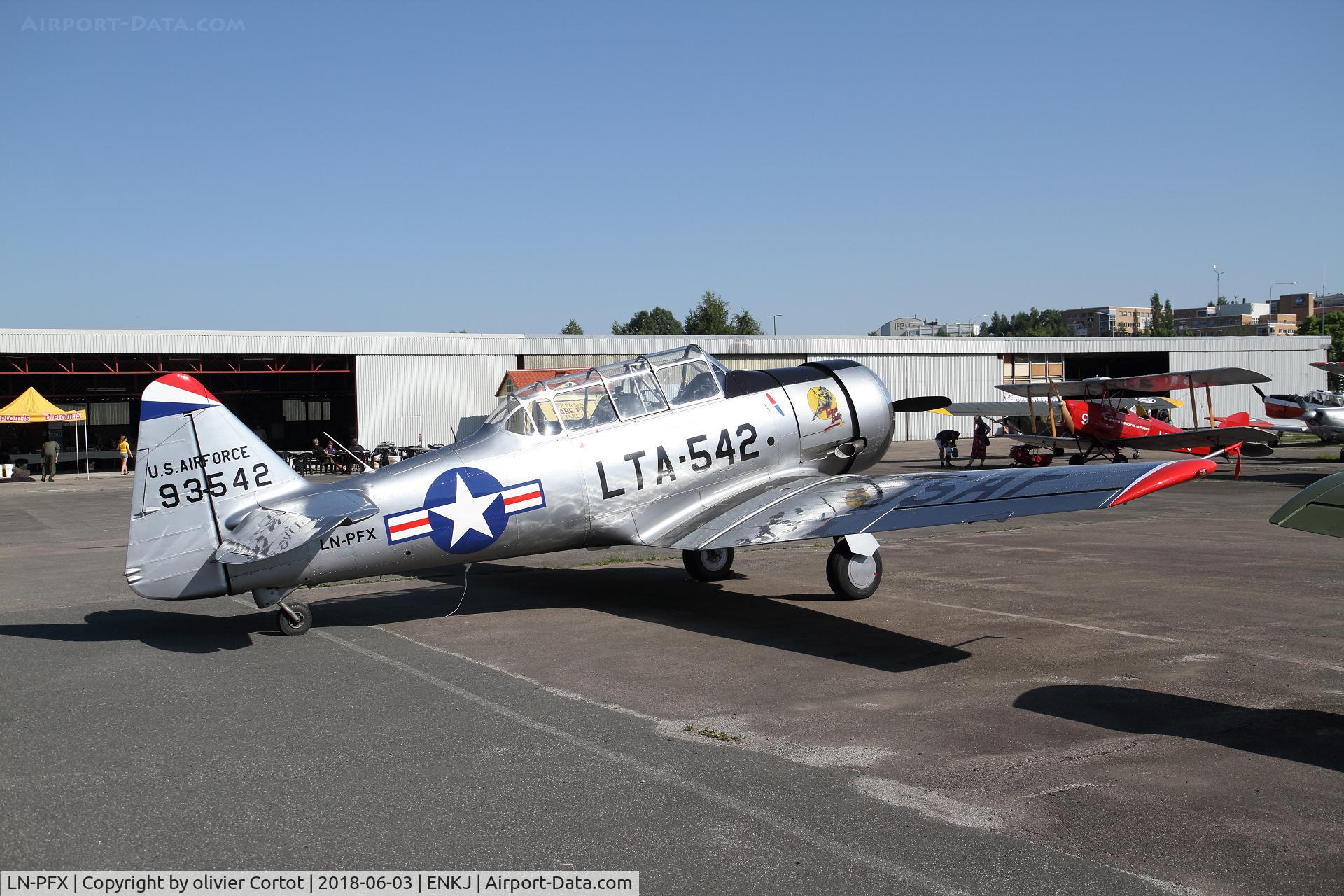 LN-PFX, 1954 Canadian Car & Foundry T-6 Harvard Mk.4 C/N CCF4-194, Kjeller in the morning