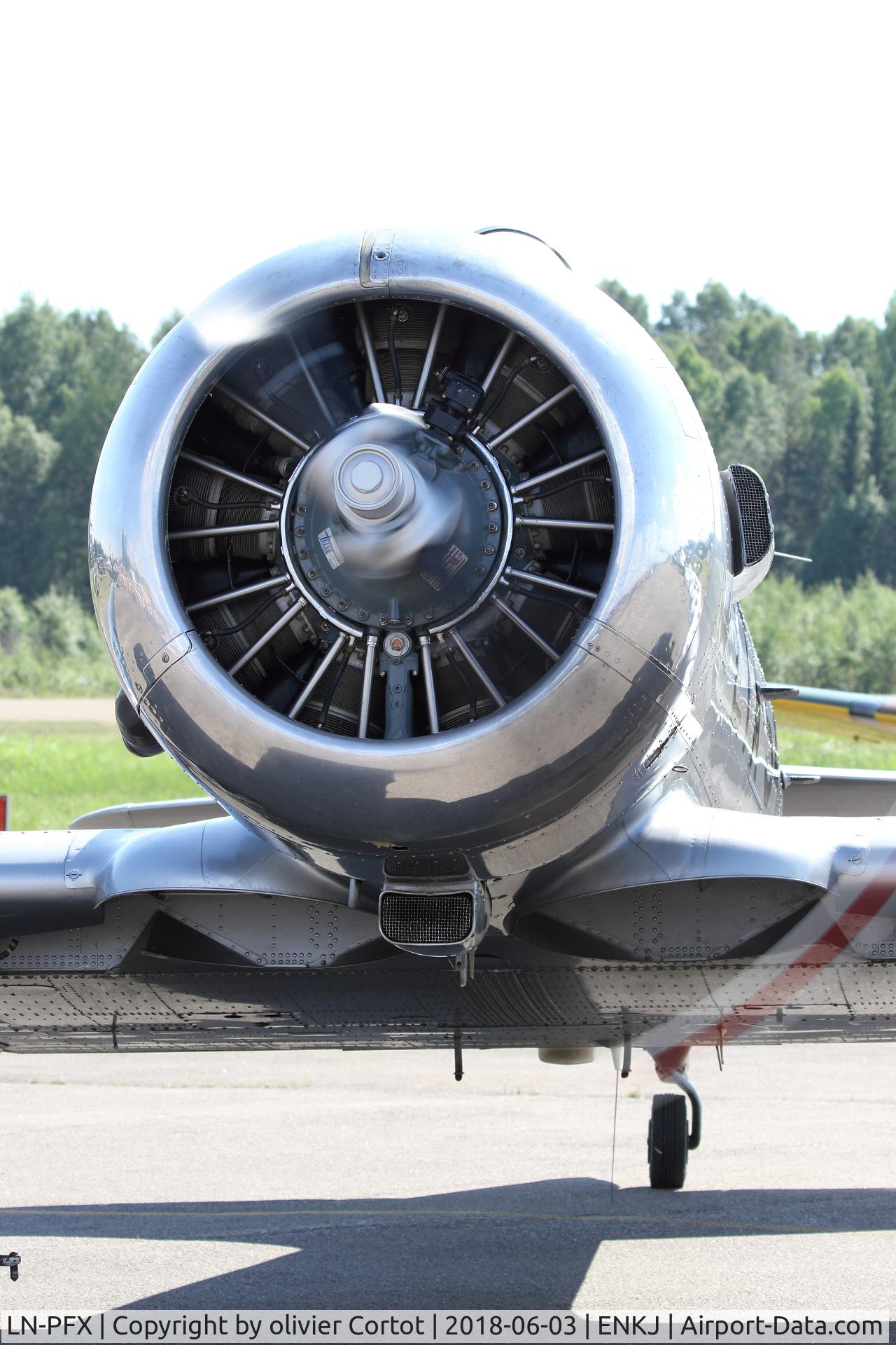 LN-PFX, 1954 Canadian Car & Foundry T-6 Harvard Mk.4 C/N CCF4-194, 2018 airshow