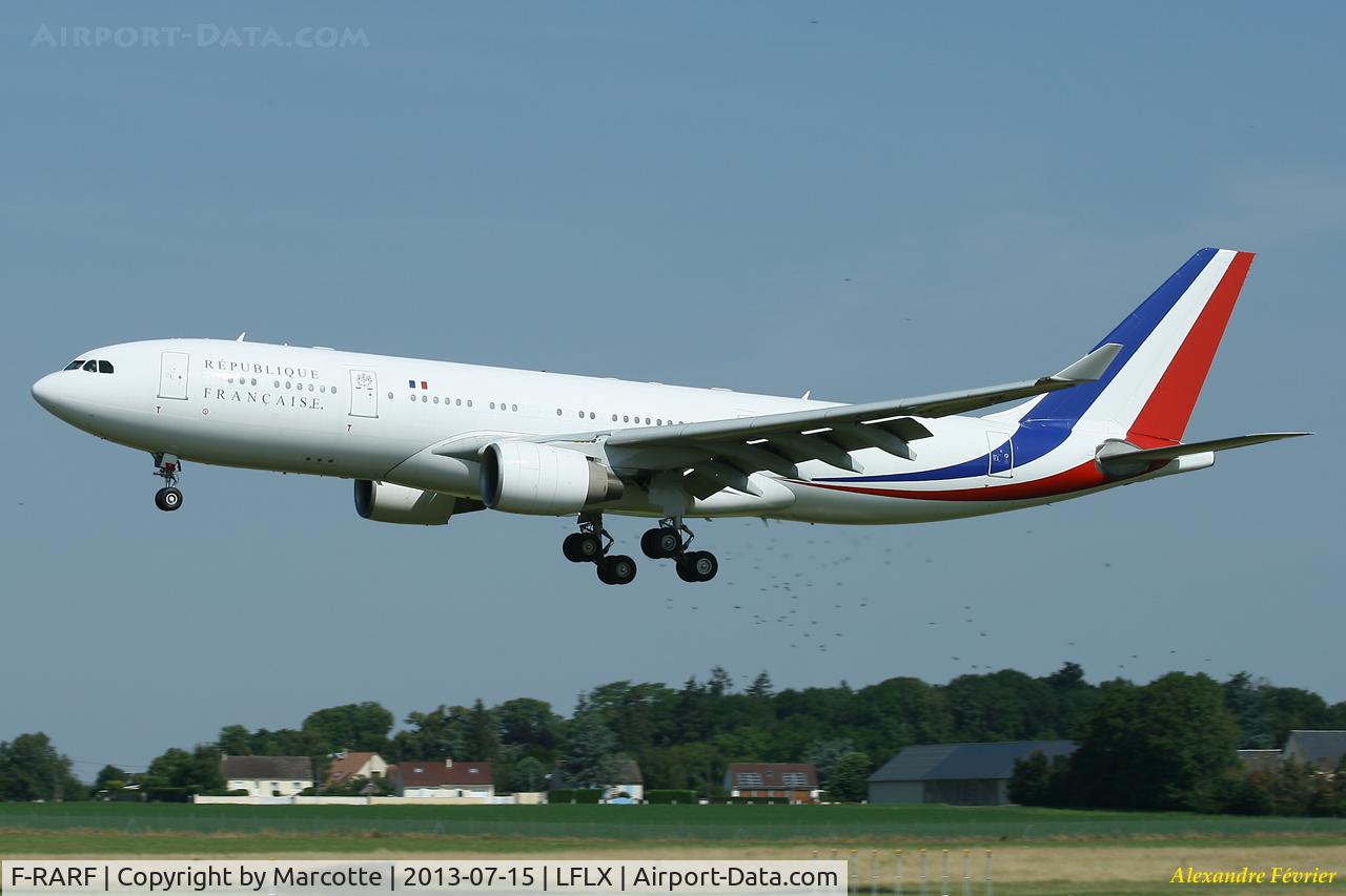 F-RARF, 1999 Airbus A330-223 C/N 240, Landing runway 21.