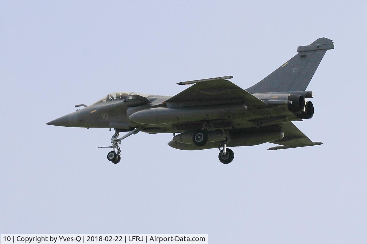 10, 2002 Dassault Rafale M C/N 10, Dassault Rafale M,  Short approach rwy 08, Landivisiau naval air base (LFRJ)