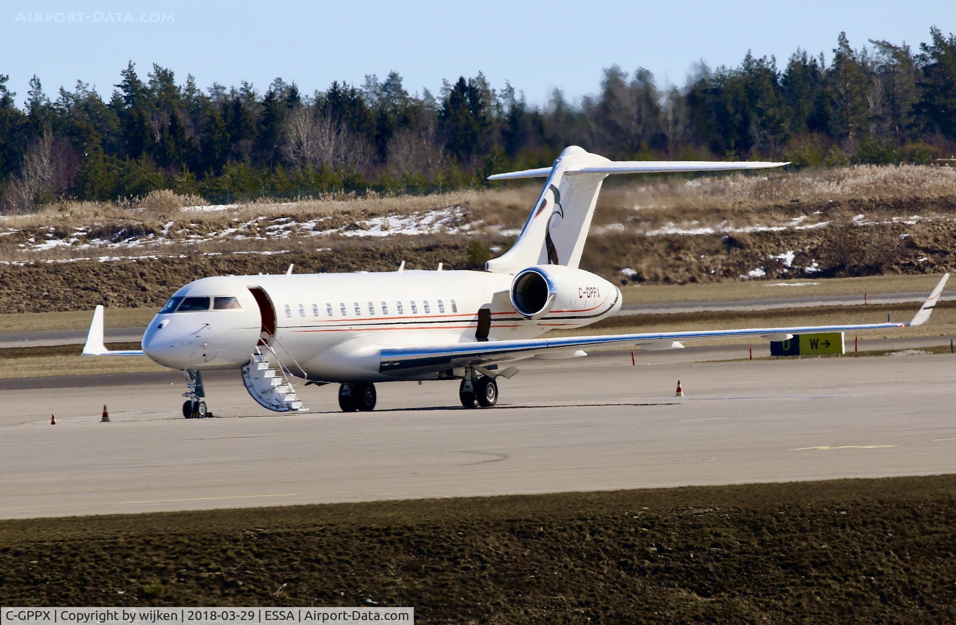 C-GPPX, 2011 Bombardier BD-700-1A10 Global 6000 C/N 9460, Ramp M