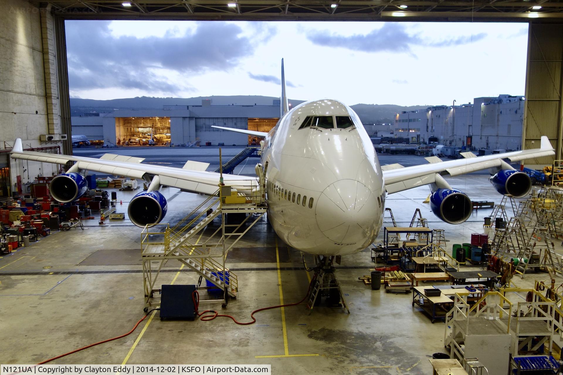 N121UA, 1999 Boeing 747-422 C/N 29167, SFO 2014.