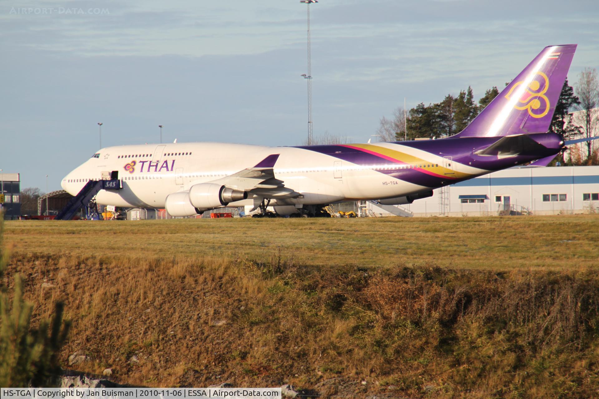 HS-TGA, 2001 Boeing 747-4D7 C/N 32369, Thai Airways