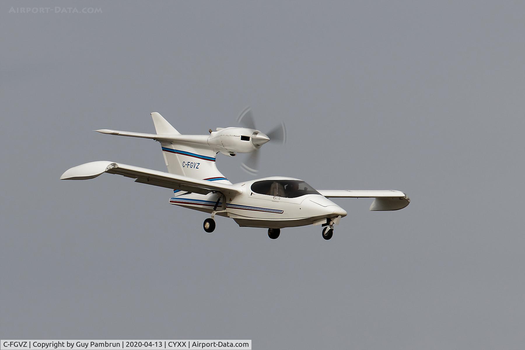 C-FGVZ, 1999 Seawind 3000 C/N 00142, Landing on 19