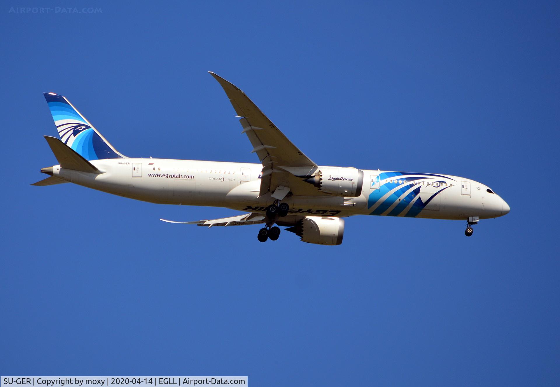 SU-GER, 2019 Boeing 787-9 Dreamliner C/N 38798, Boeing 787-9 on finals to London Heathrow.