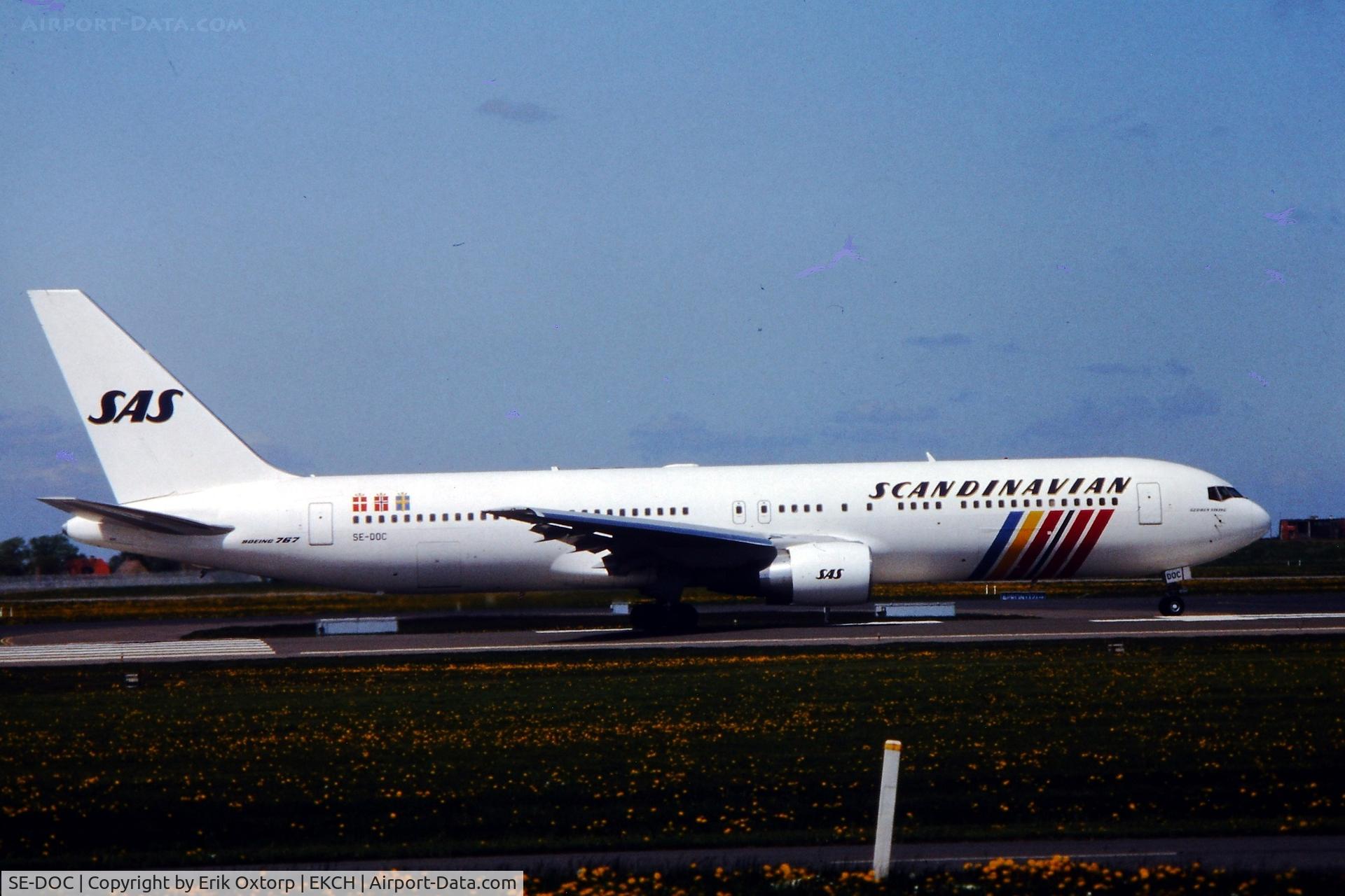 SE-DOC, 1992 Boeing 767-383/ER C/N 26544, SE-DOC ready for takeoff rw 04R
Scanned slide