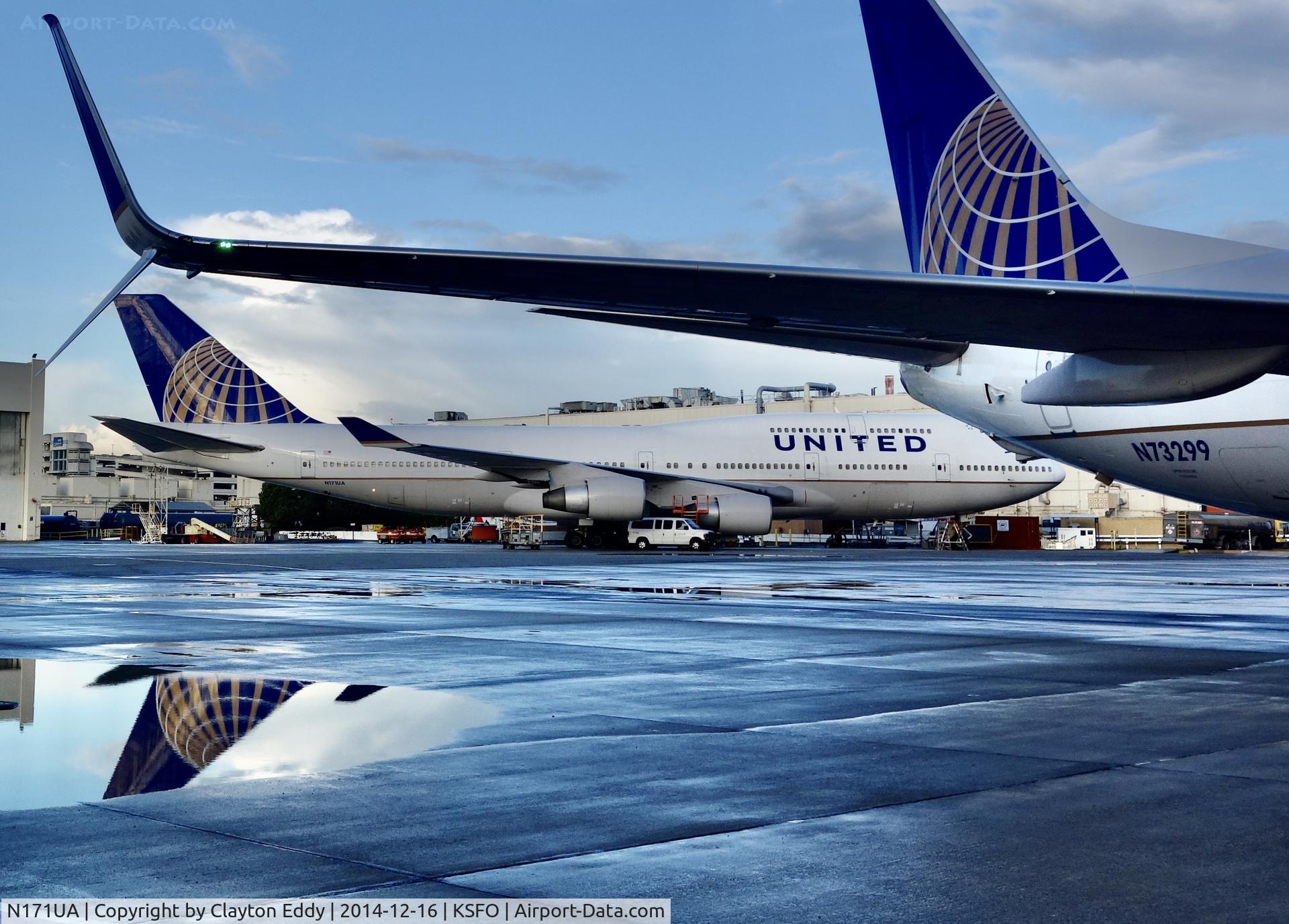 N171UA, 1989 Boeing 747-422 C/N 24322, SFO 2014.