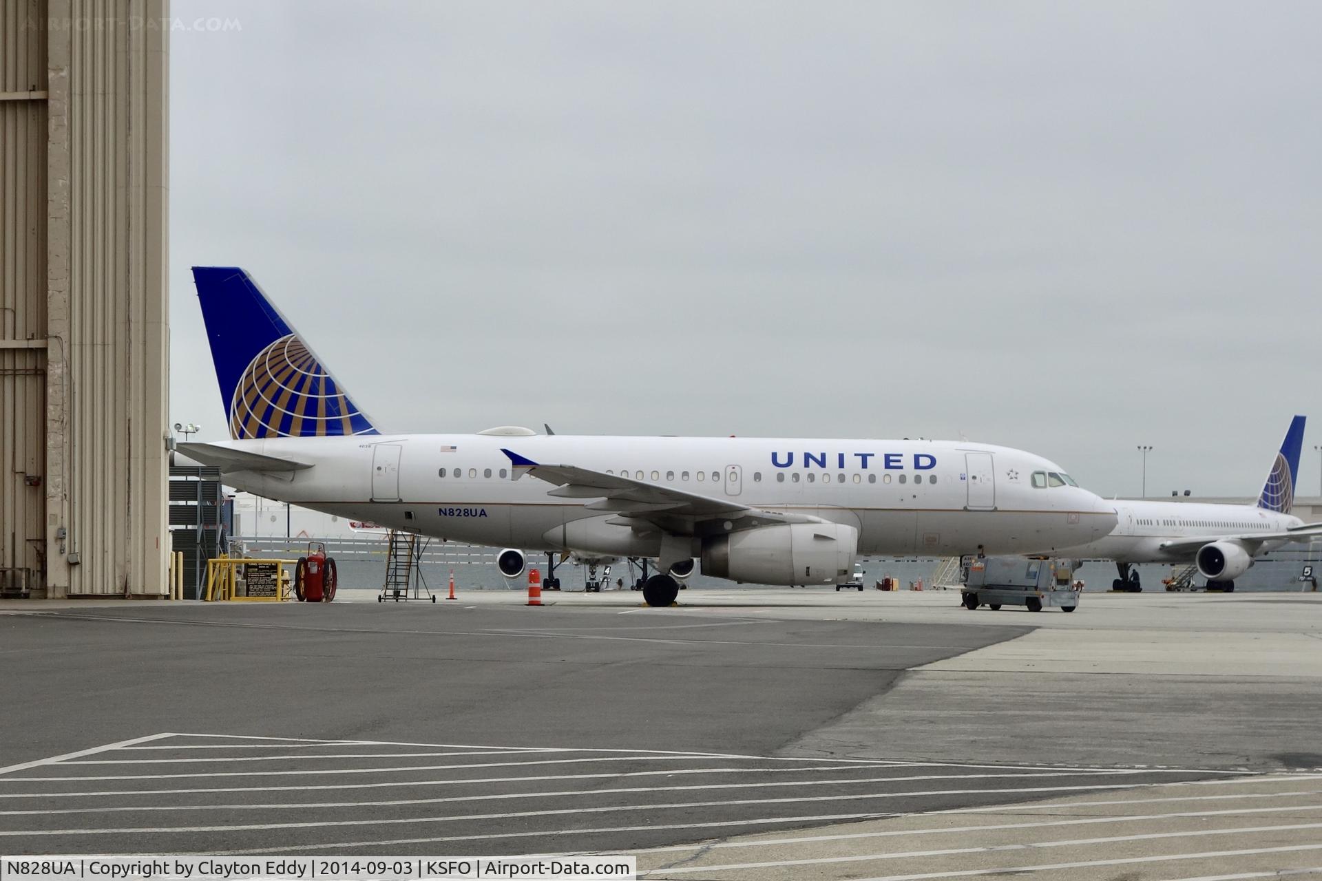 N828UA, 1999 Airbus A319-131 C/N 1031, SFO 2014.