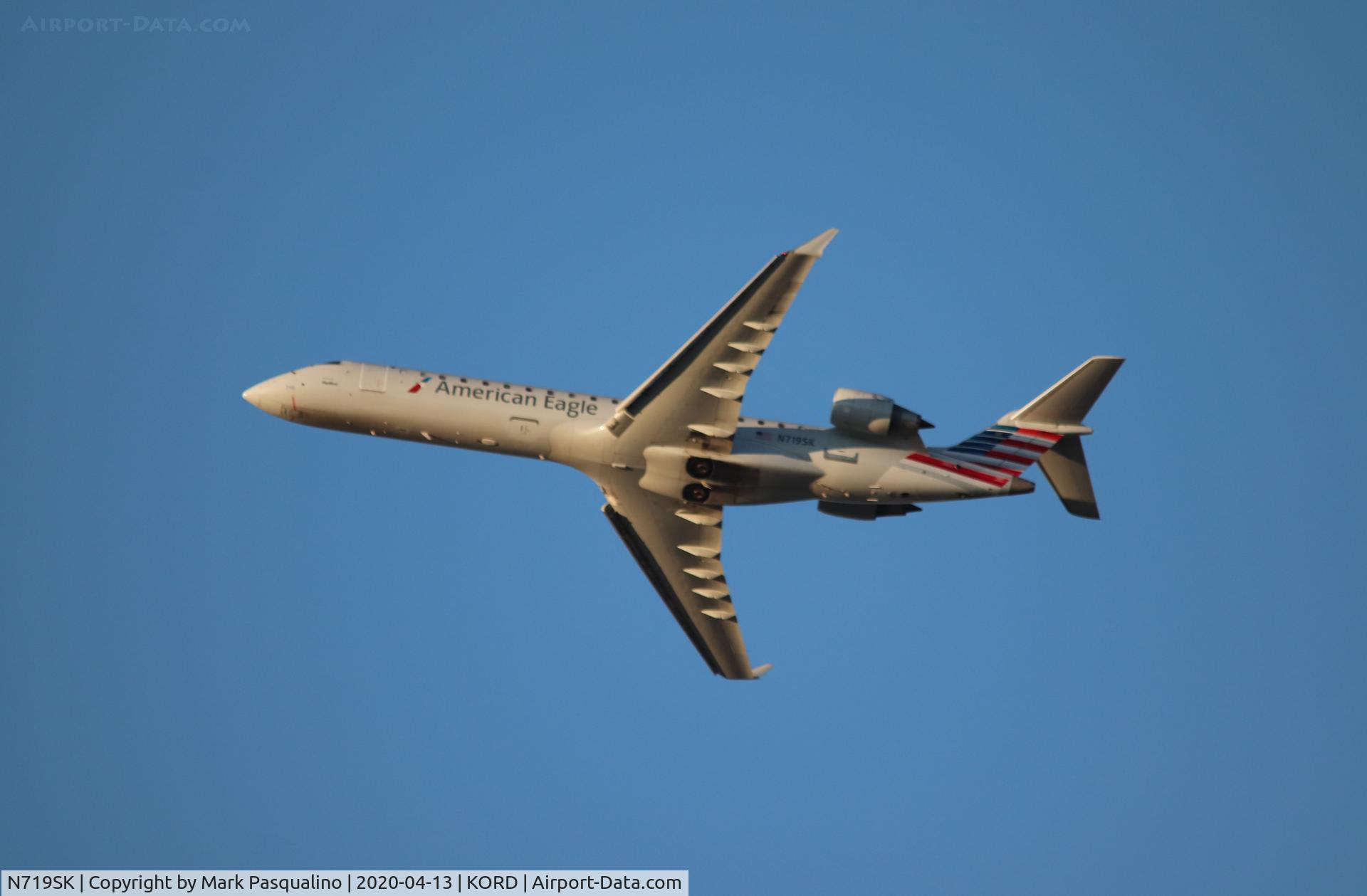 N719SK, 2004 Bombardier CRJ-701ER (CL-600-2C10) Regional Jet C/N 10188, CL-600-2C10