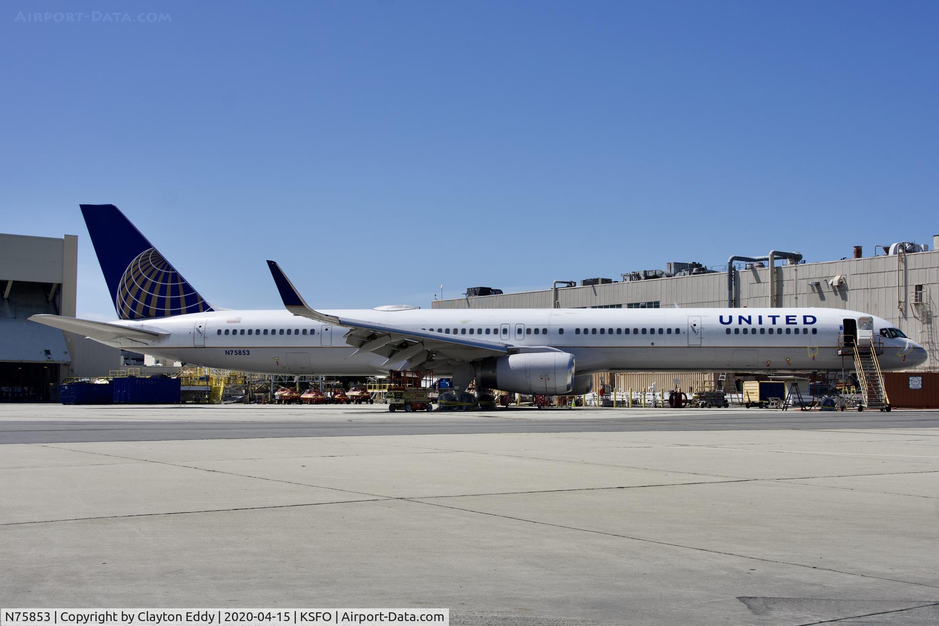 N75853, 2002 Boeing 757-324 C/N 32812, SFO 2020.
