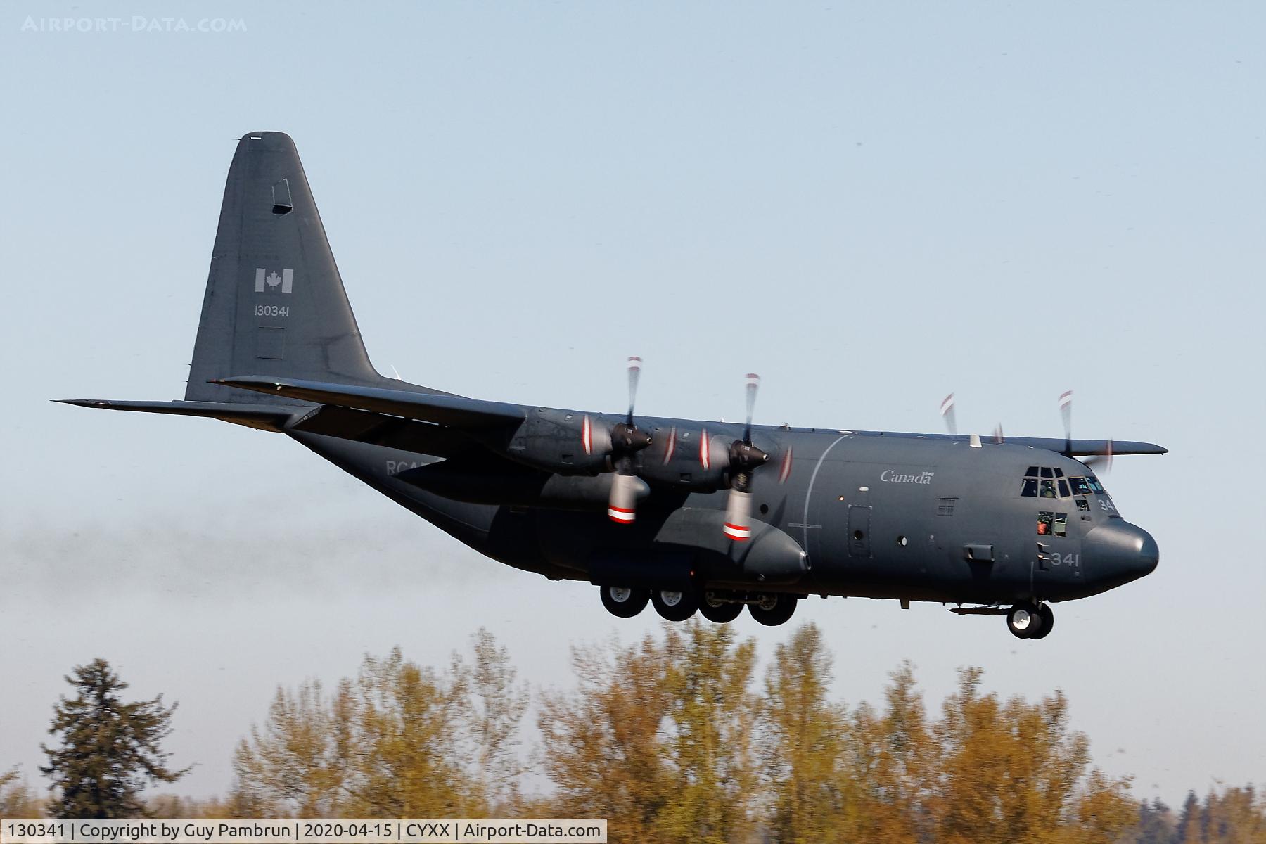 130341, 1989 Lockheed KCC-130H Hercules C/N 382-5200, Landing on 07