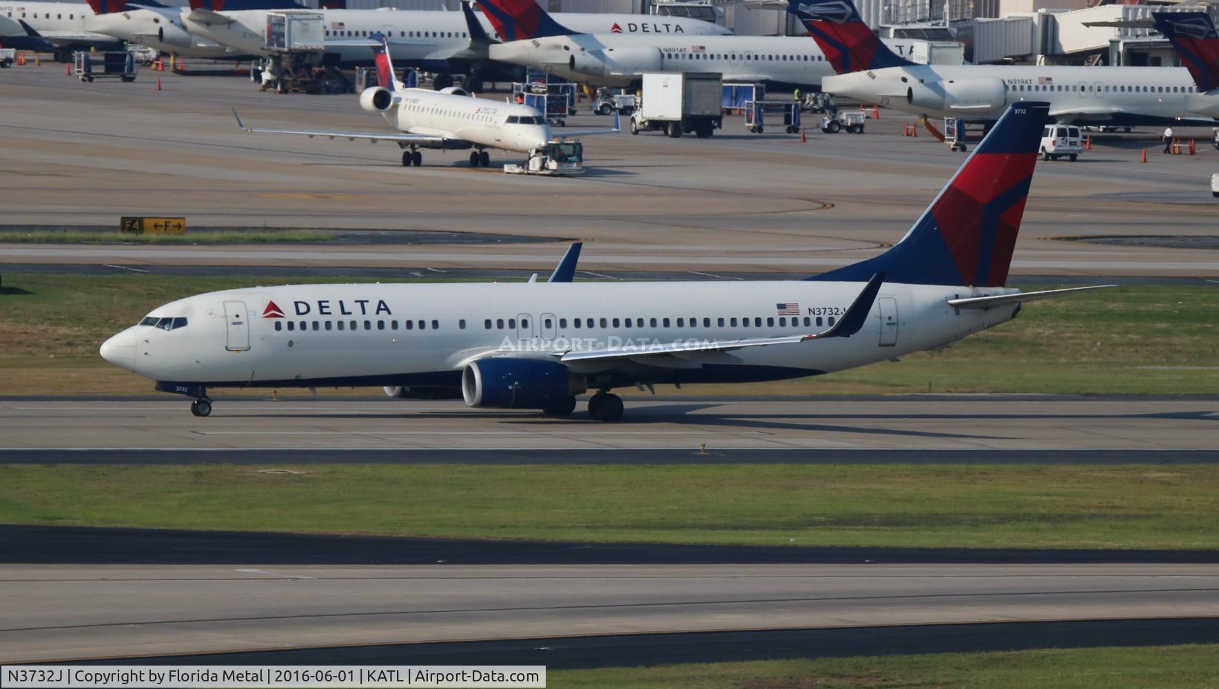 N3732J, 2000 Boeing 737-832 C/N 30380, Delta 737-832