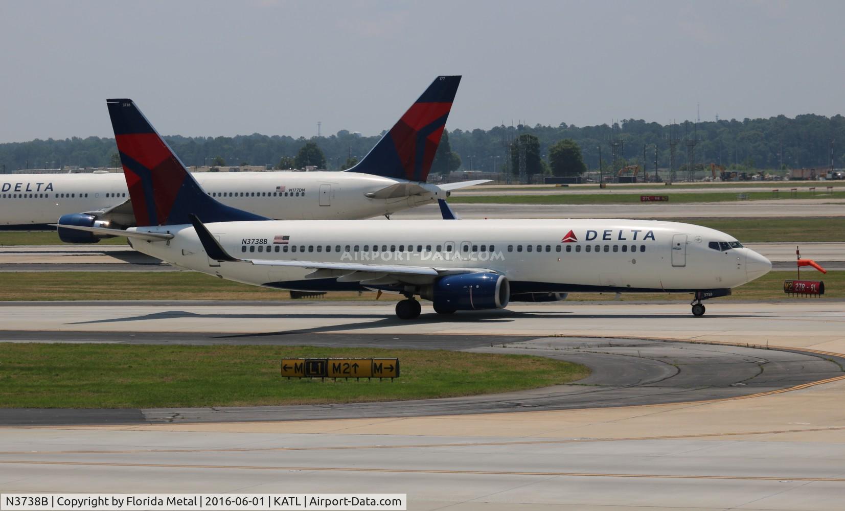 N3738B, 2000 Boeing 737-832 C/N 30382, Delta 737-832