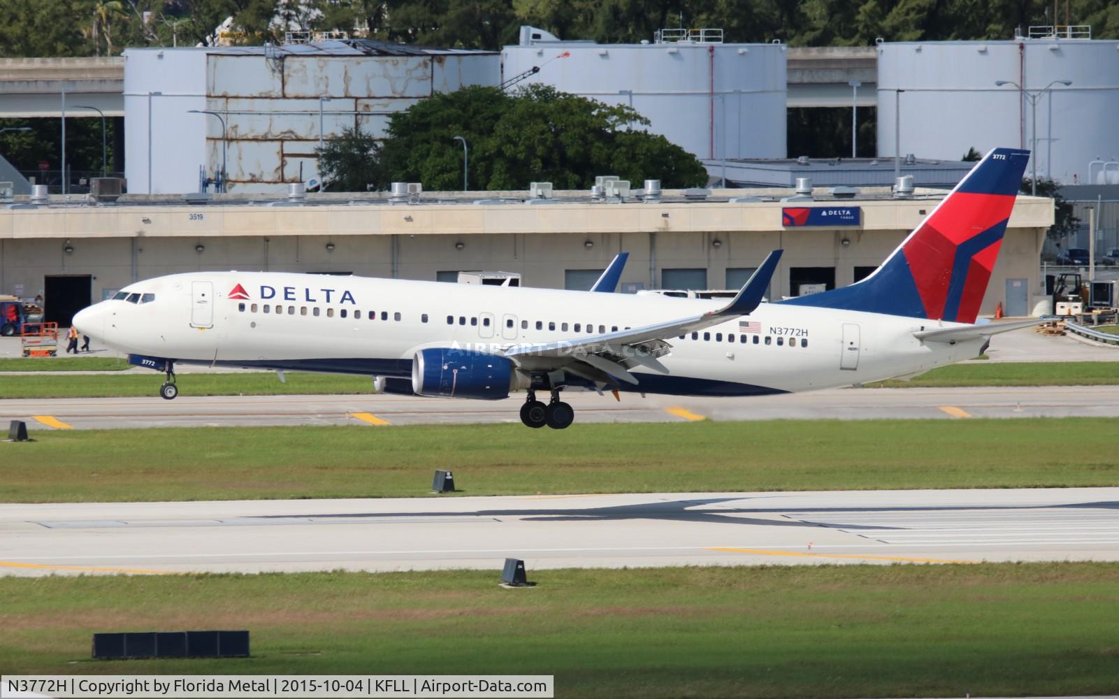 N3772H, 2010 Boeing 737-832 C/N 30823, Delta 737-832