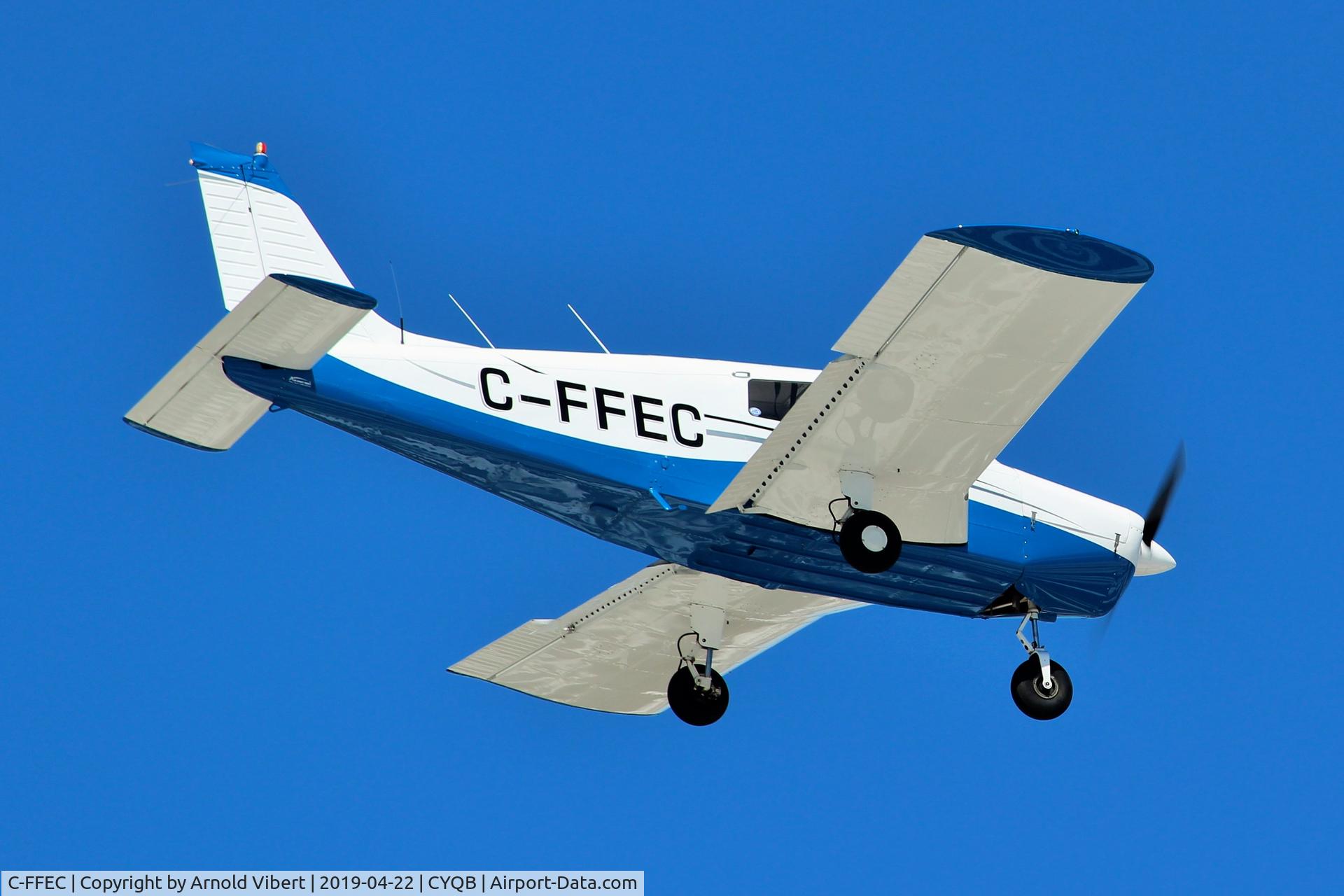 C-FFEC, 1973 Piper PA-28-140 Cruiser C/N 28-7425042, Photo prise à  YQB