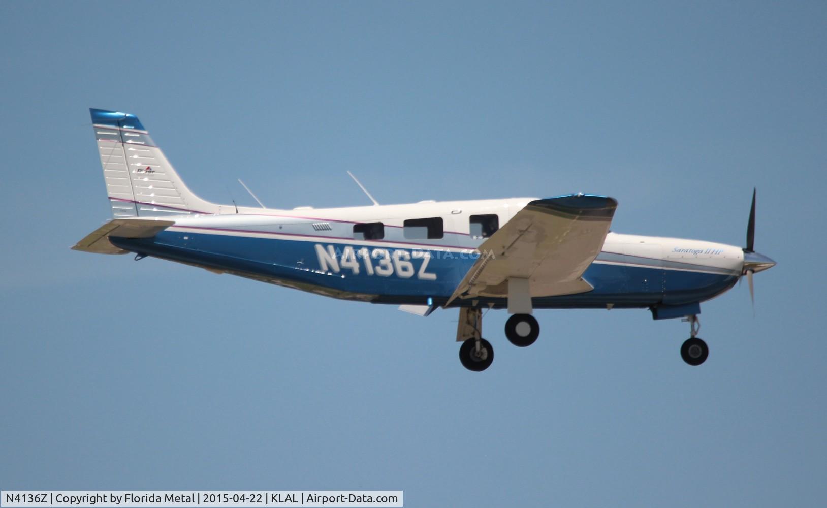N4136Z, 1999 Piper PA-32R-301 Saratoga C/N 3246137, PA-32R-301