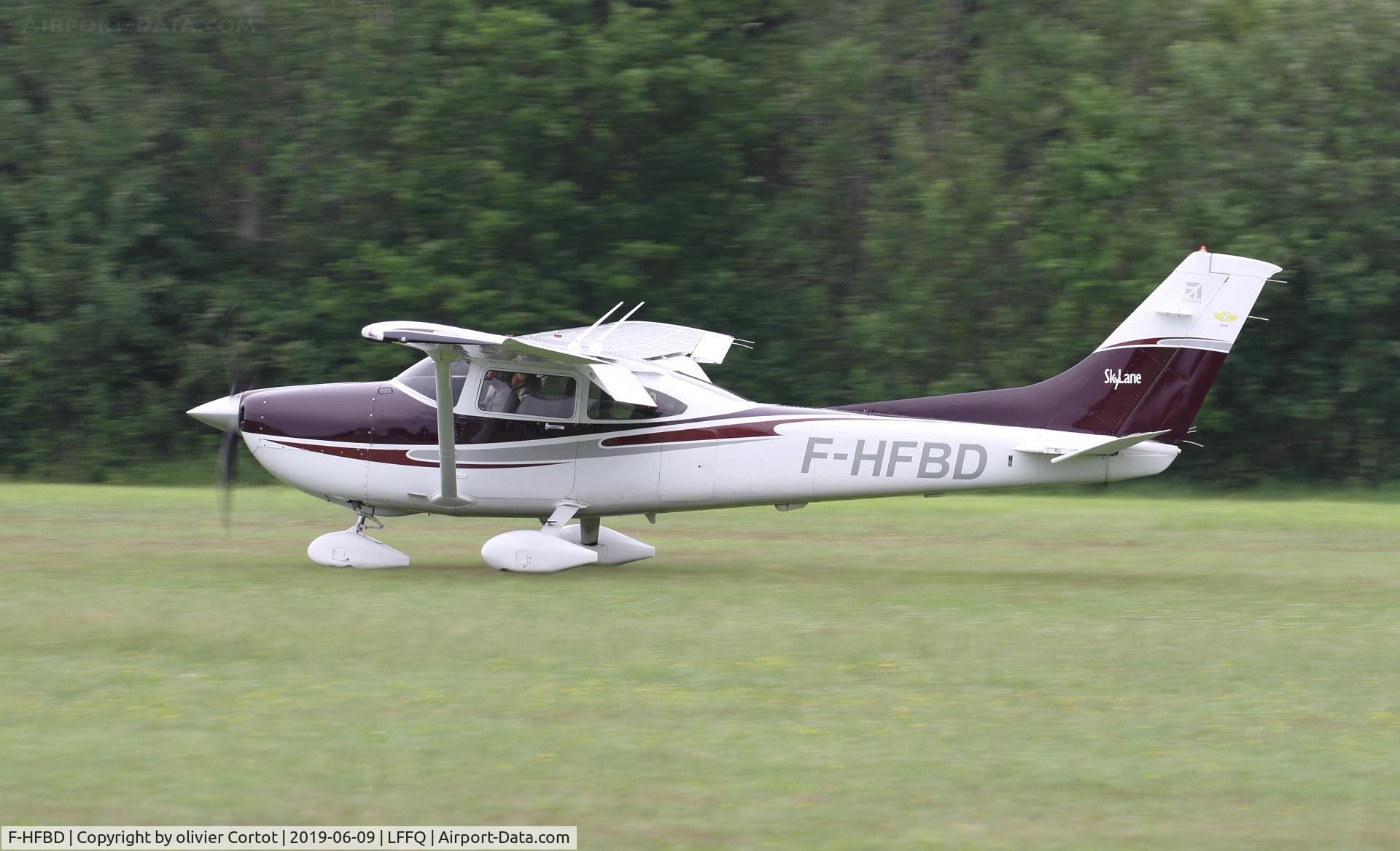 F-HFBD, 2004 Cessna 182T Skylane C/N 18281443, 2019 airshow