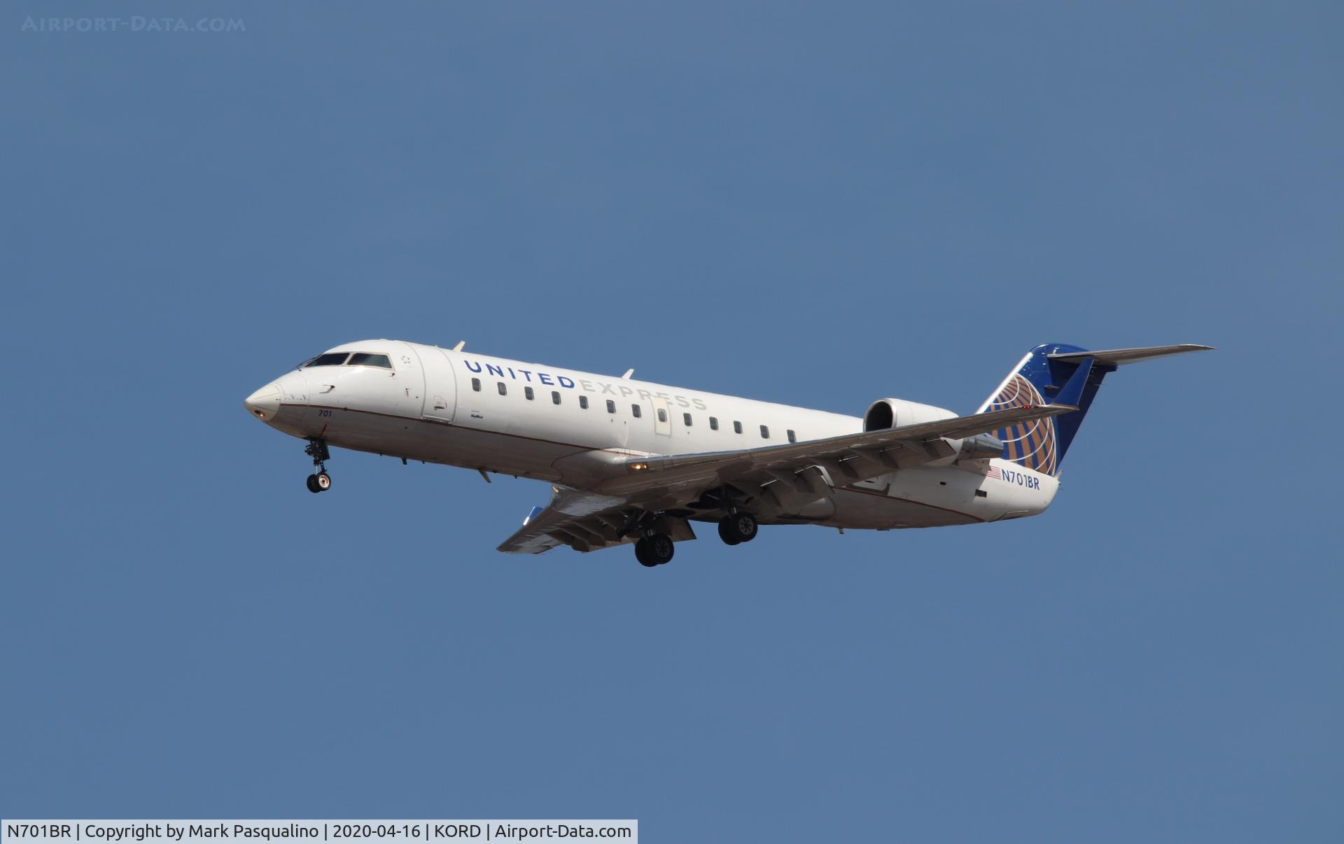 N701BR, 2000 Bombardier CRJ-200ER (CL-600-2B19) C/N 7448, CL-600-2B19