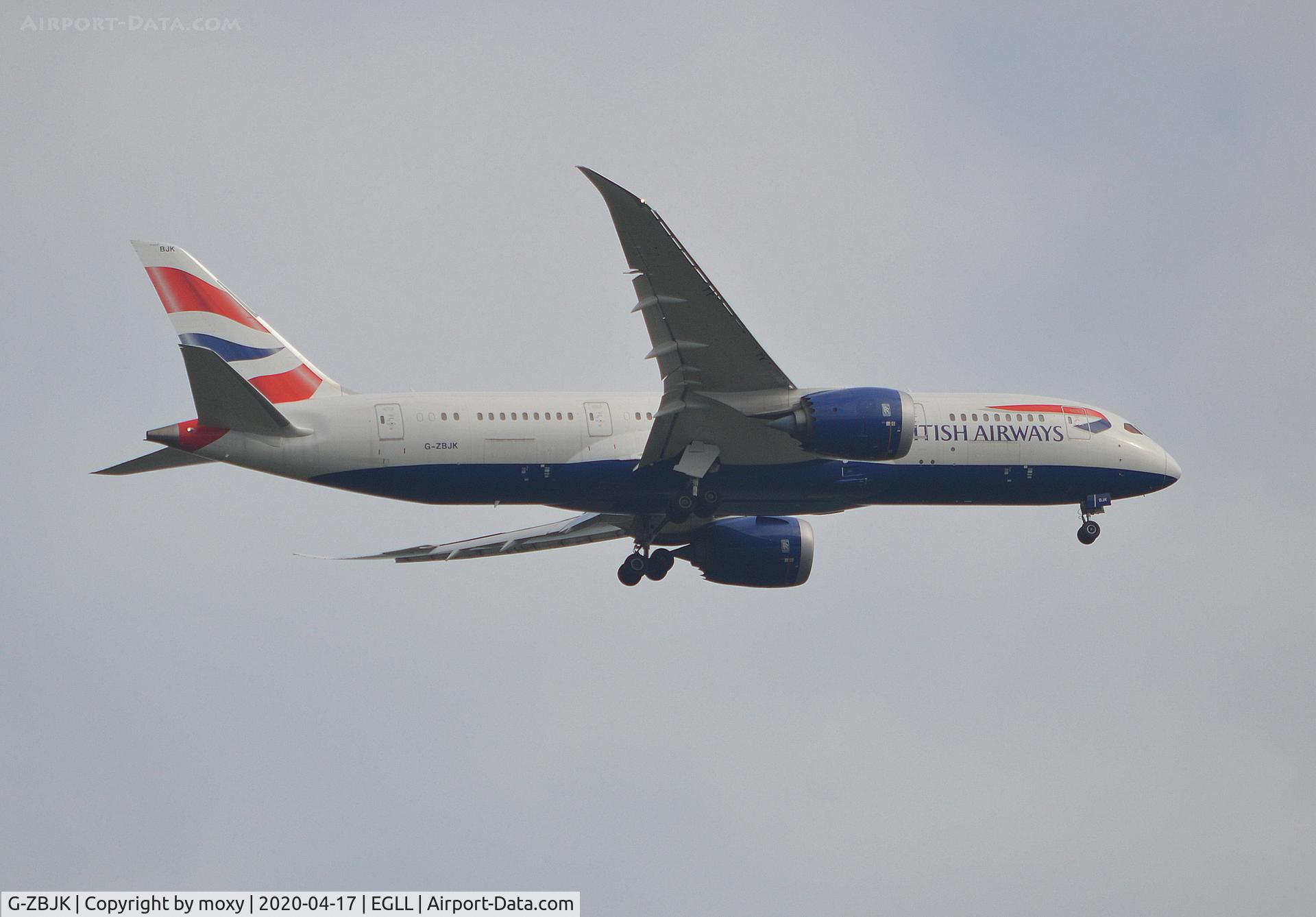 G-ZBJK, 2018 Boeing 787-8 Dreamliner C/N 60630, Boeing 787-8 on finals to London Heathrow, Runway 9R.