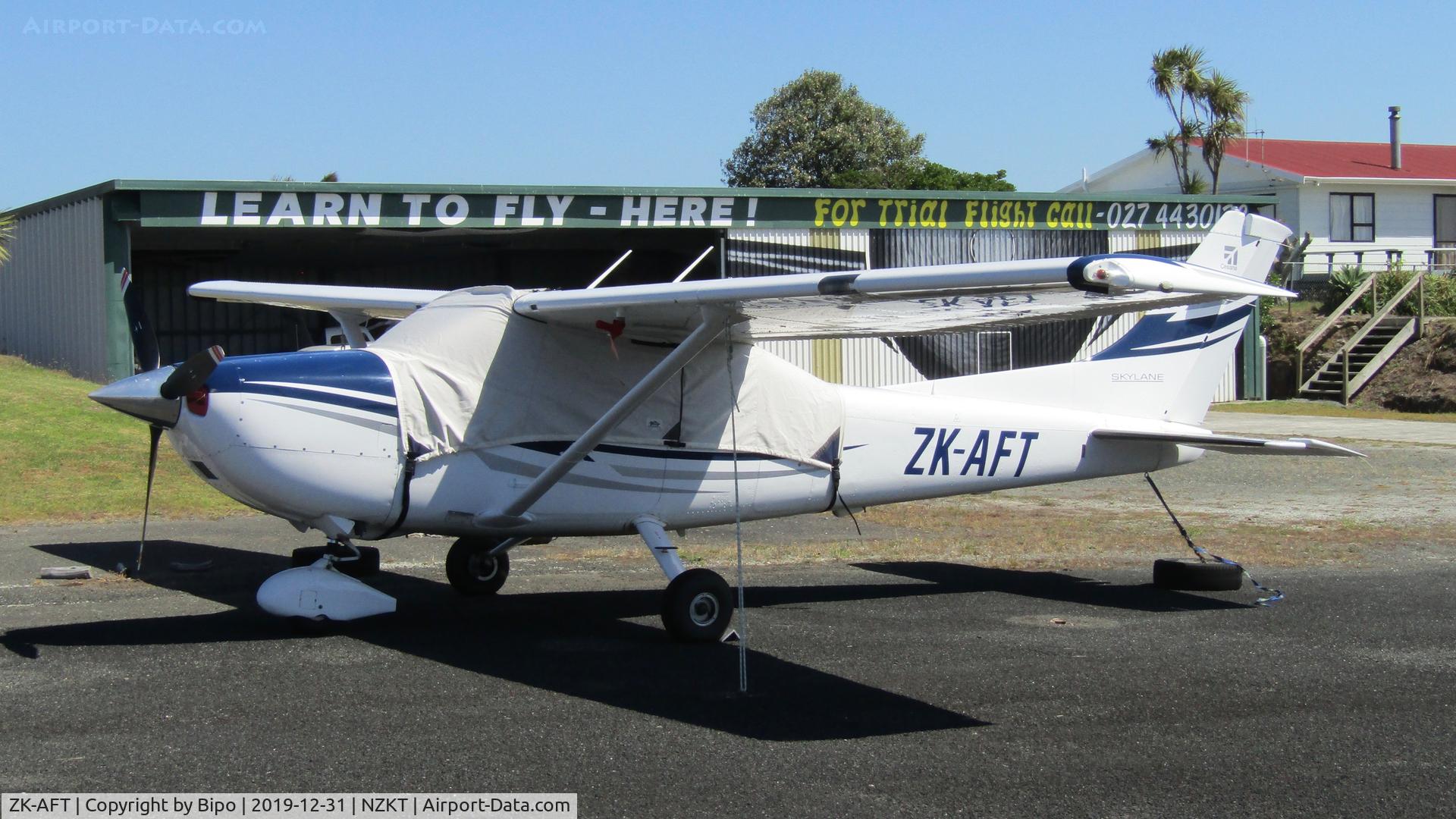 ZK-AFT, 2005 Cessna 182T Skylane C/N 18281517, Parked up at Kaitaia.