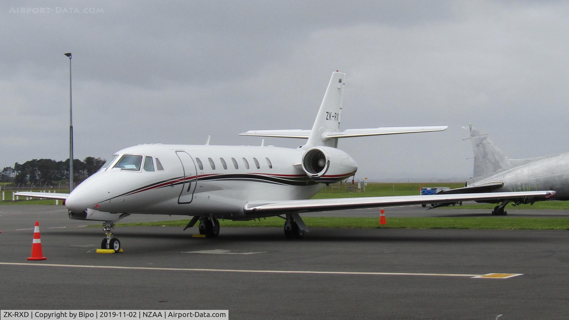 ZK-RXD, 2008 Cessna 680 Citation Sovereign C/N 680-0250, Parked up between operations at AKL.