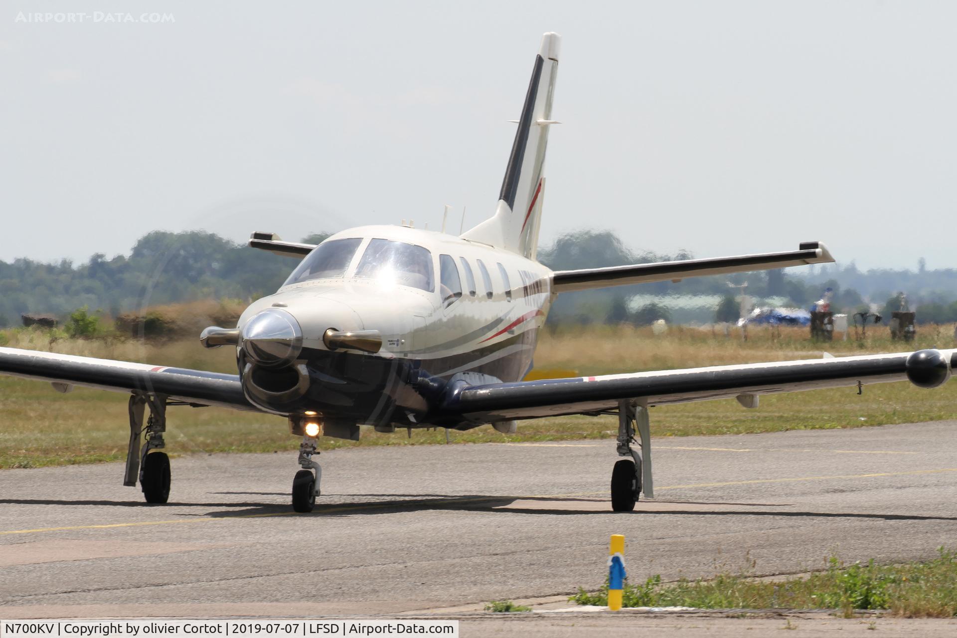 N700KV, 2004 Socata TBM-700 C/N 296, 2019 airshow