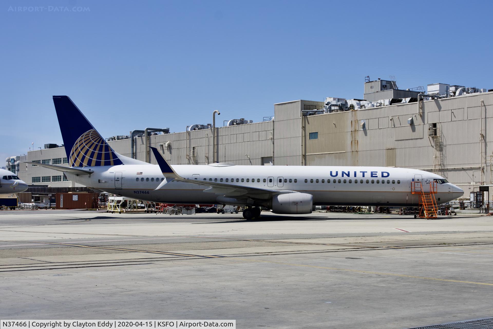 N37466, 2013 Boeing 737-924/ER C/N 31644, SFO 2020.