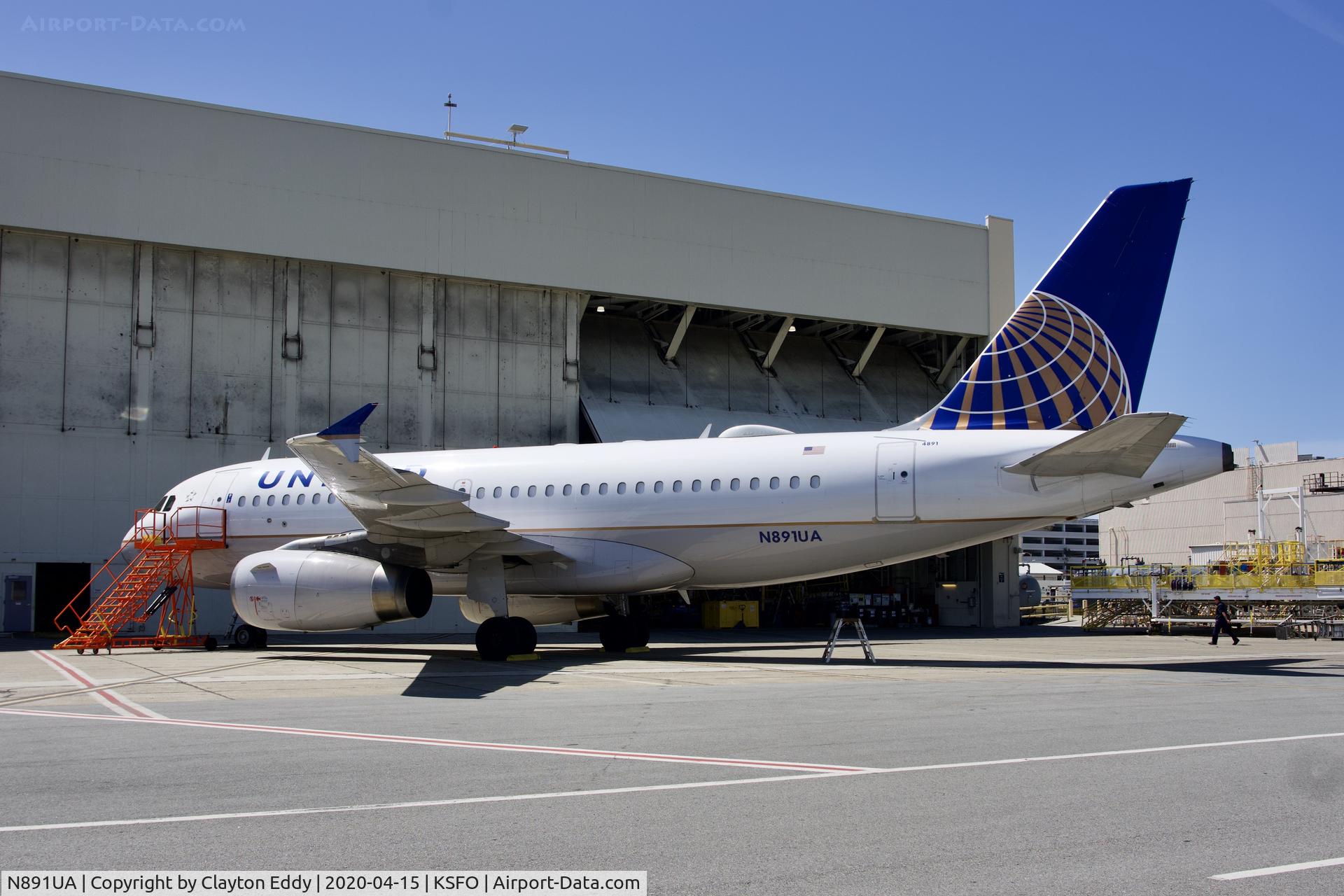 N891UA, 2006 Airbus A319-132 C/N 2901, SFO 2020.