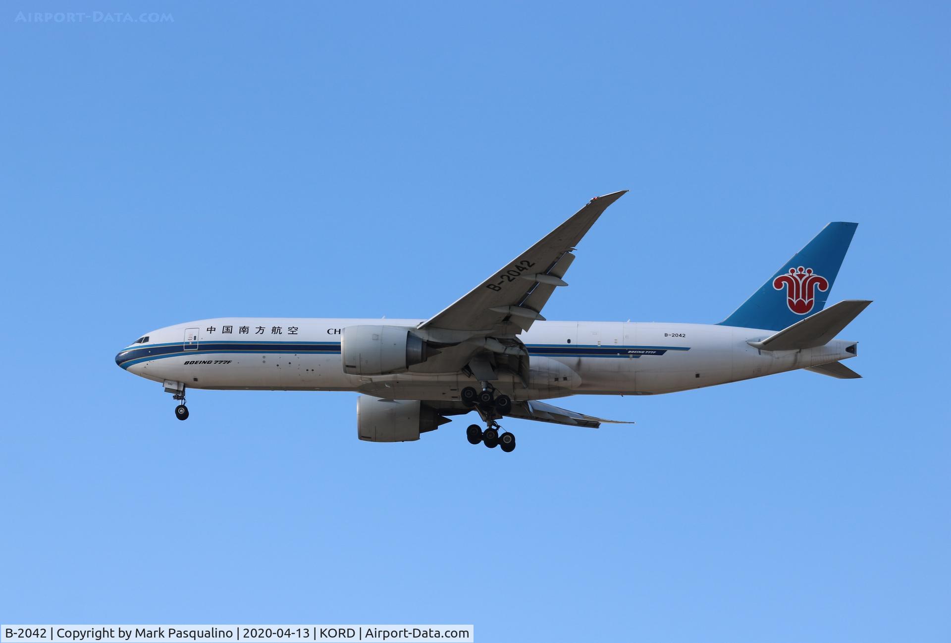 B-2042, 2013 Boeing 777-F1B C/N 41633, Boeing 777-F1B