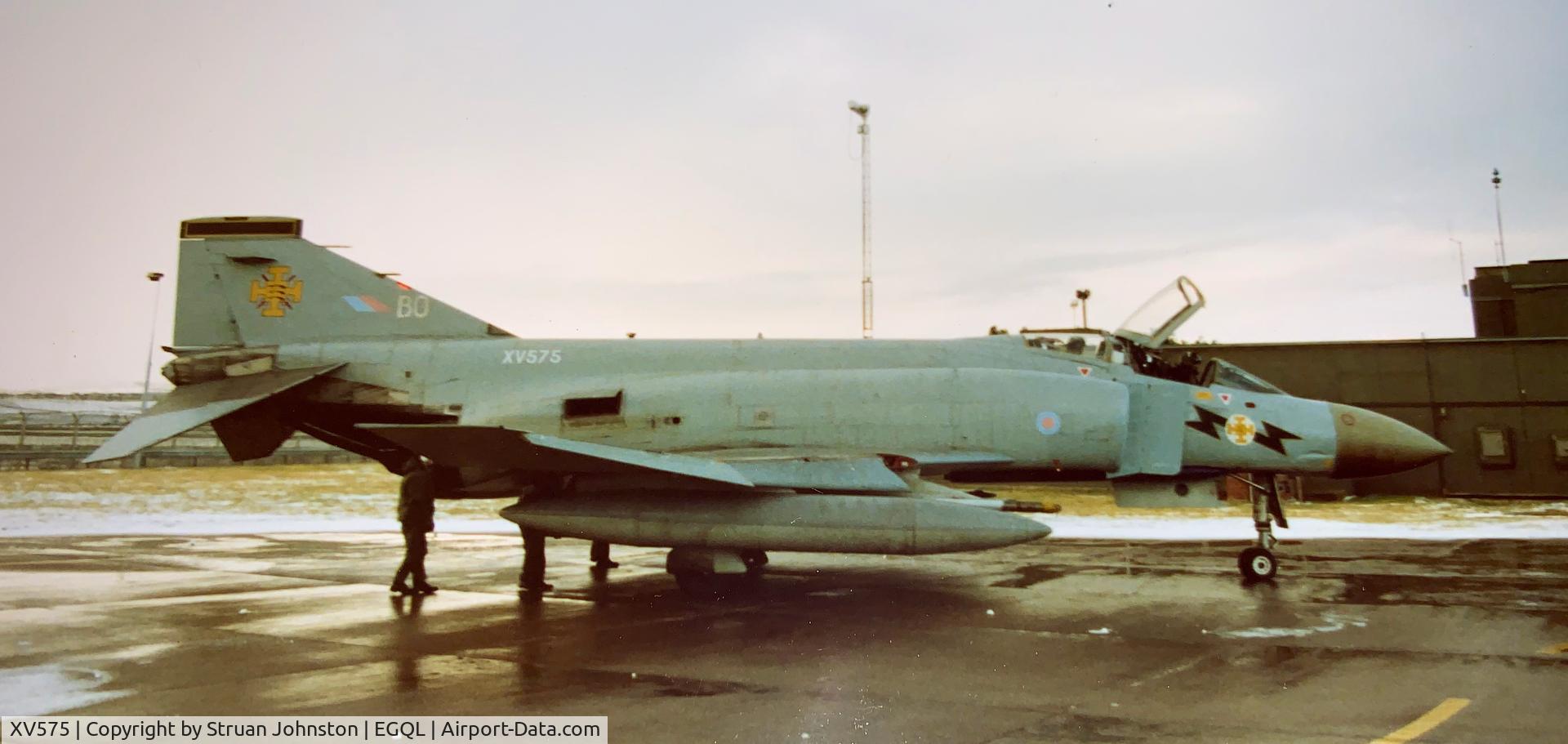 XV575, 1968 McDonnell Douglas Phantom FG1 C/N 9329/3112, Prior to departure on a test flight