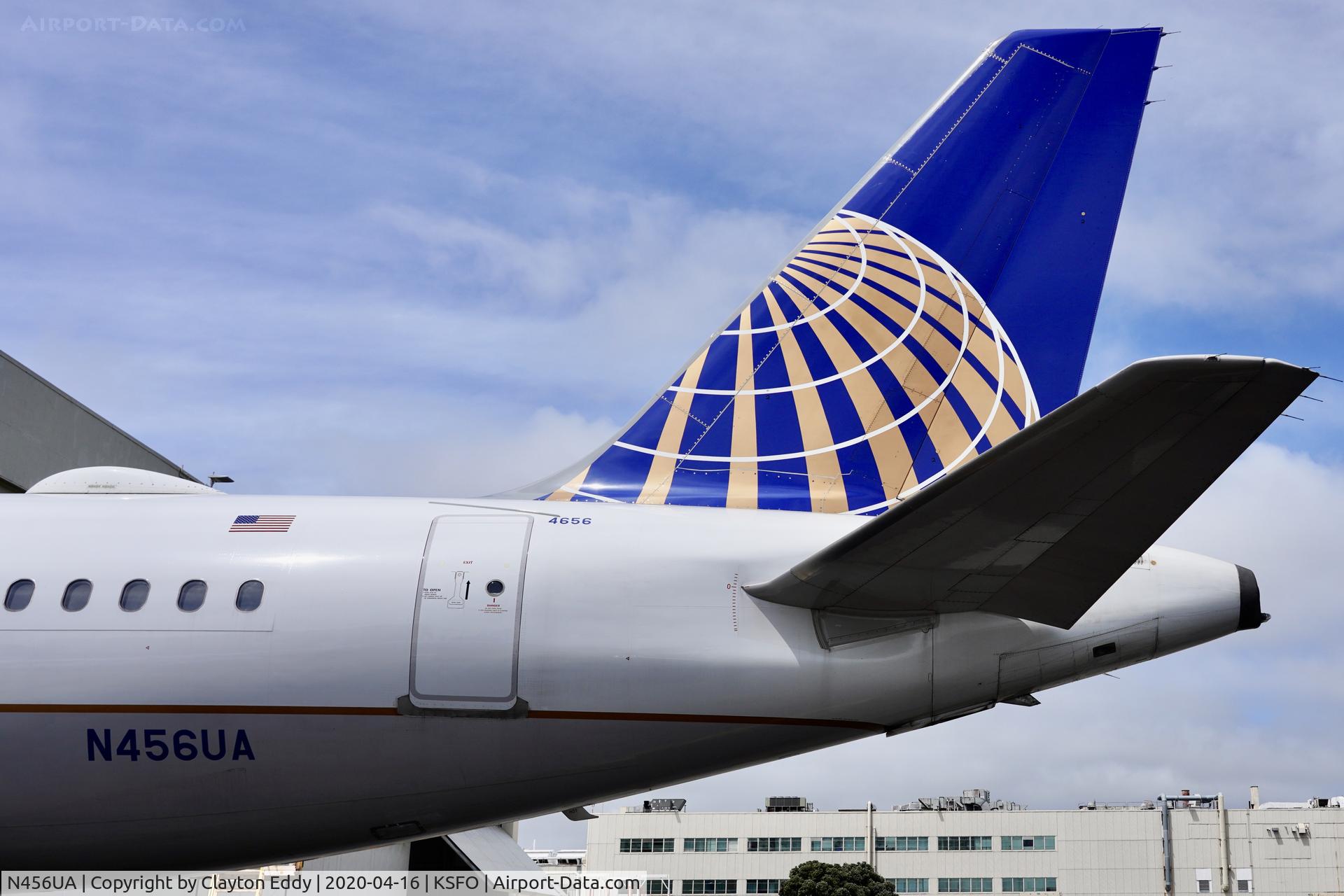 N456UA, 1999 Airbus A320-232 C/N 1128, SFO 2020.