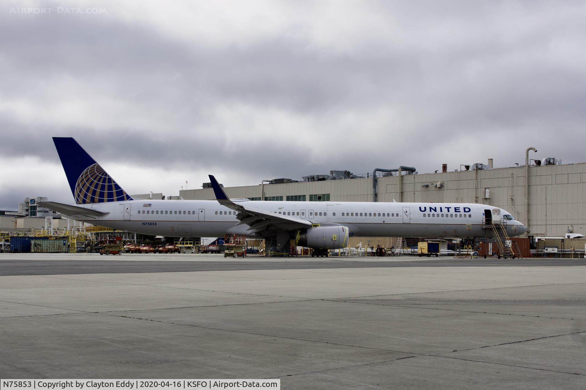 N75853, 2002 Boeing 757-324 C/N 32812, Quarantined