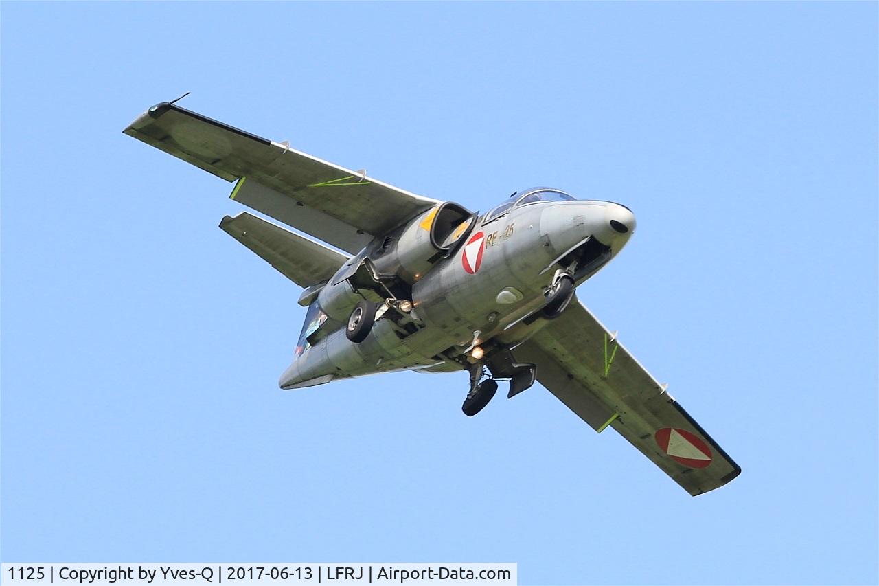 1125, Saab 105OE C/N 105425, Saab 105OE, Short approach rwy 08, Landivisiau Naval Air Base (LFRJ) Tiger Meet 2017