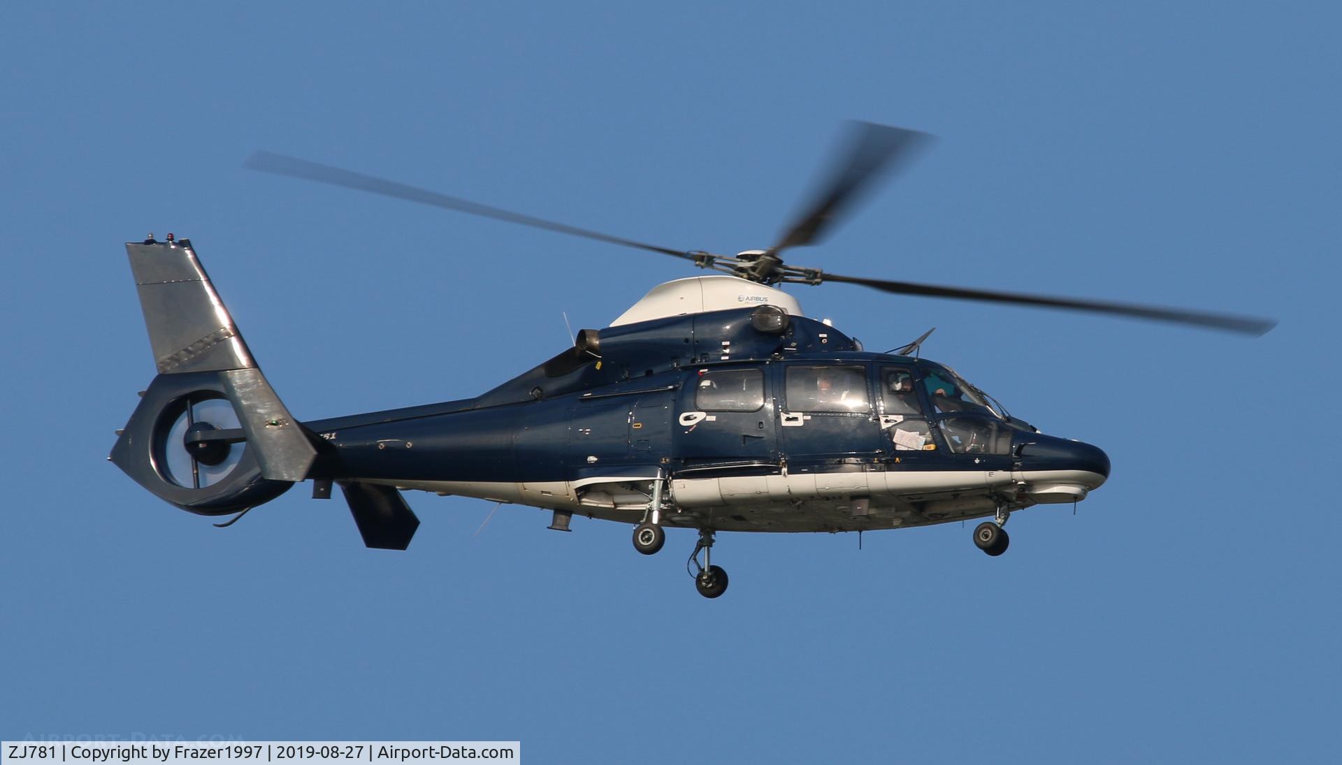 ZJ781, Eurocopter AS-365N-3 Dauphin 2 C/N 6813, Landing at private site.