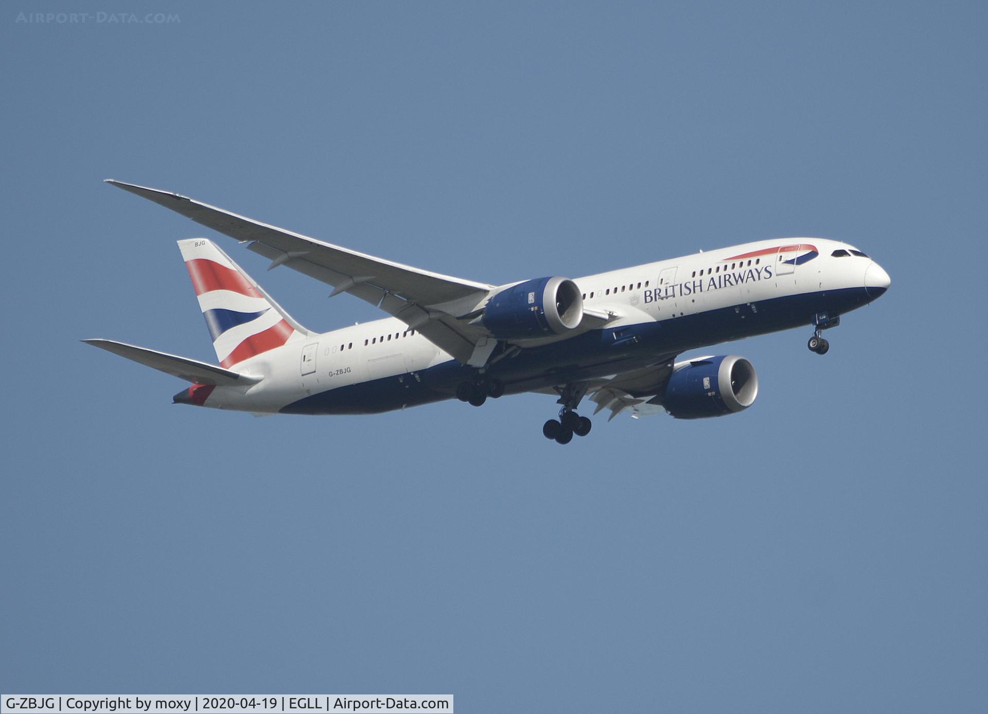 G-ZBJG, 2014 Boeing 787-8 Dreamliner C/N 38614, Boeing 787-8 on finals to London Heathrow.