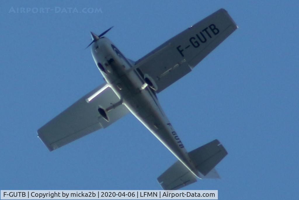 F-GUTB, Cessna 182S Skylane C/N 182-80745, In flight