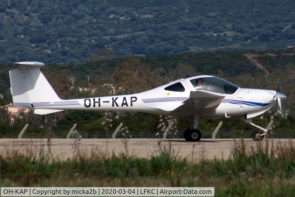 OH-KAP, Diamond DA-20-C1 Eclipse C/N C0-561, Taxiing