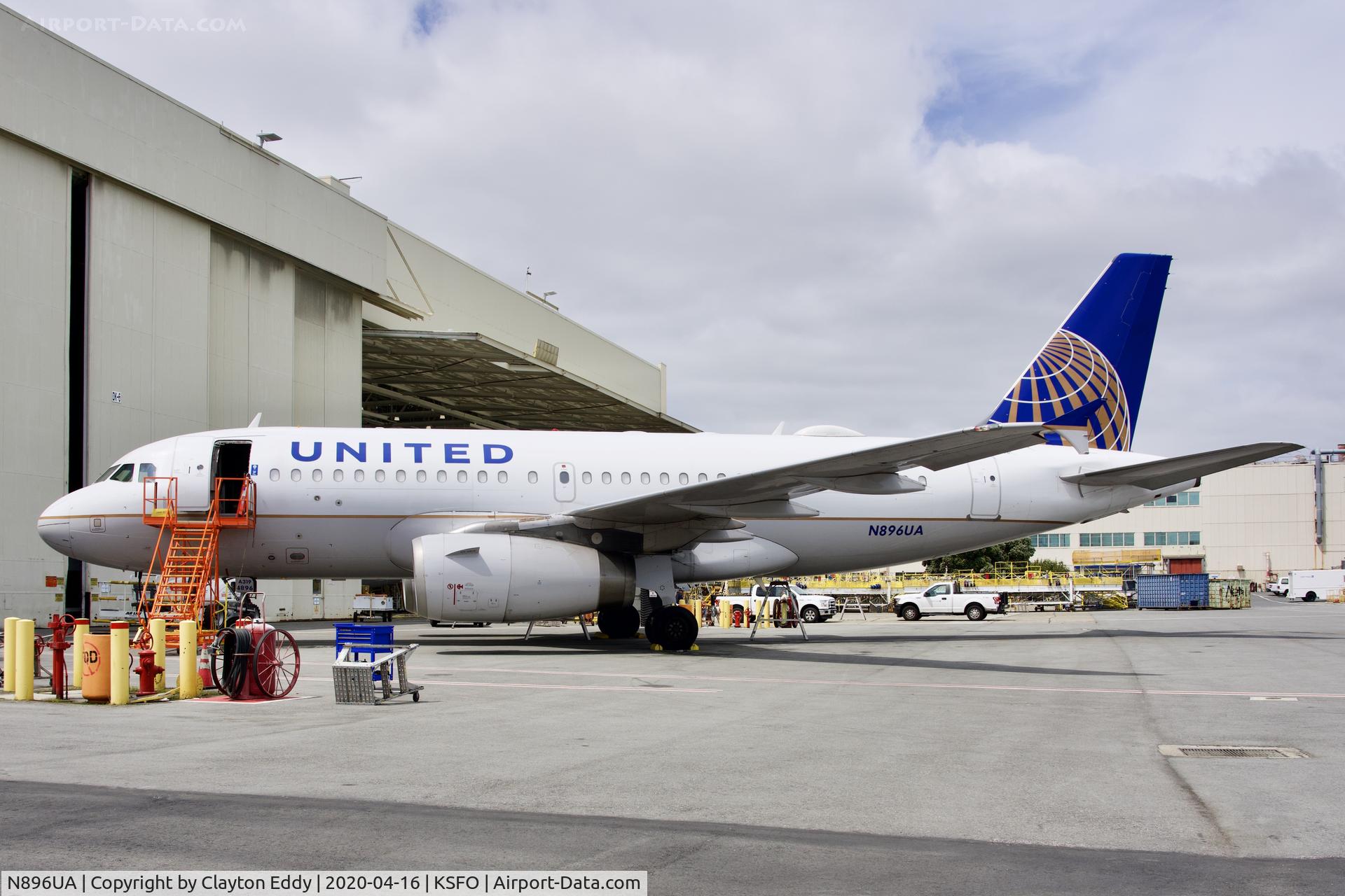 N896UA, 2007 Airbus A319-132 C/N 3144, SFO 2020.