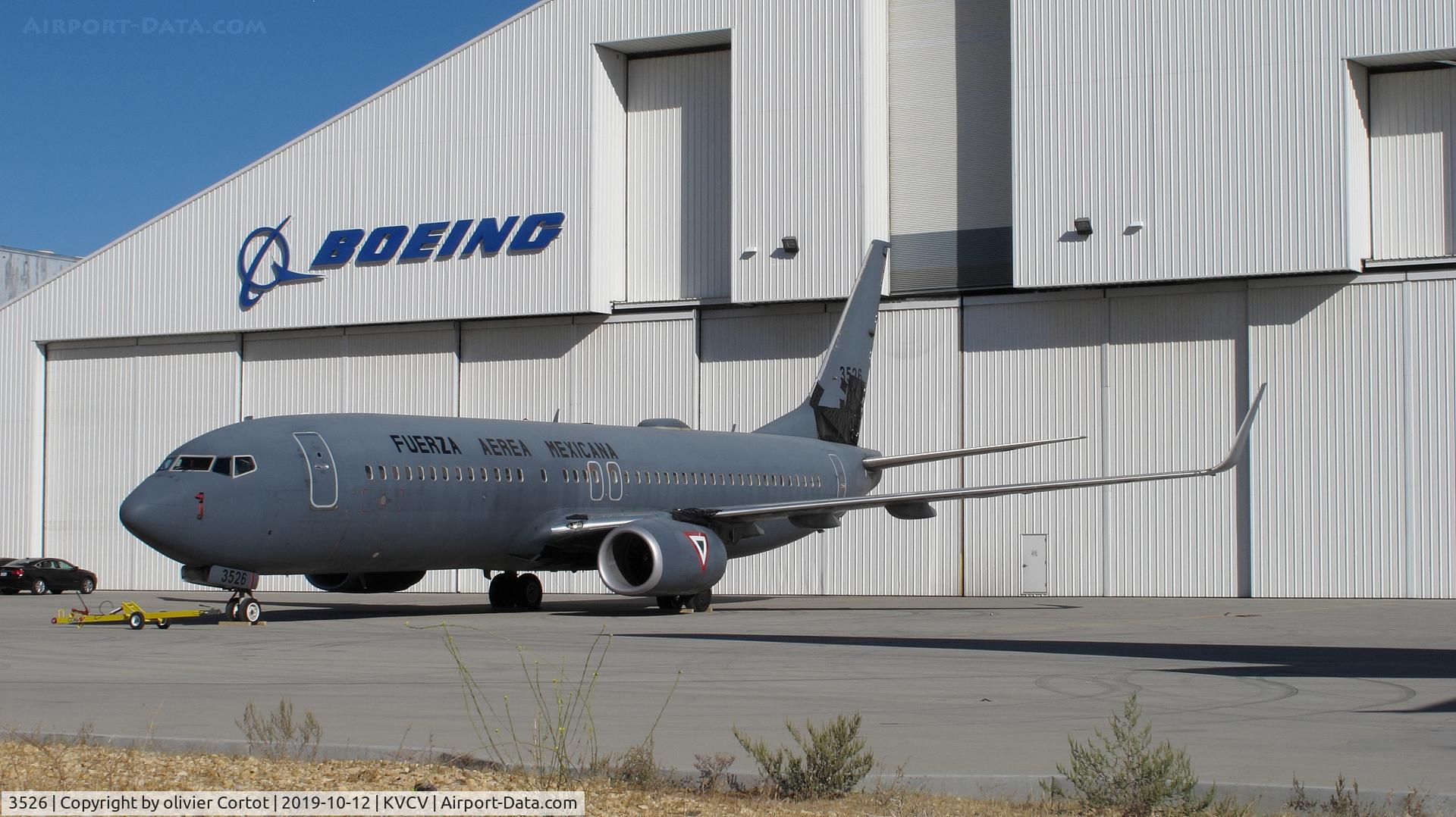 3526, 2015 Boeing 737-8MC C/N 44437, surprise at Victorville