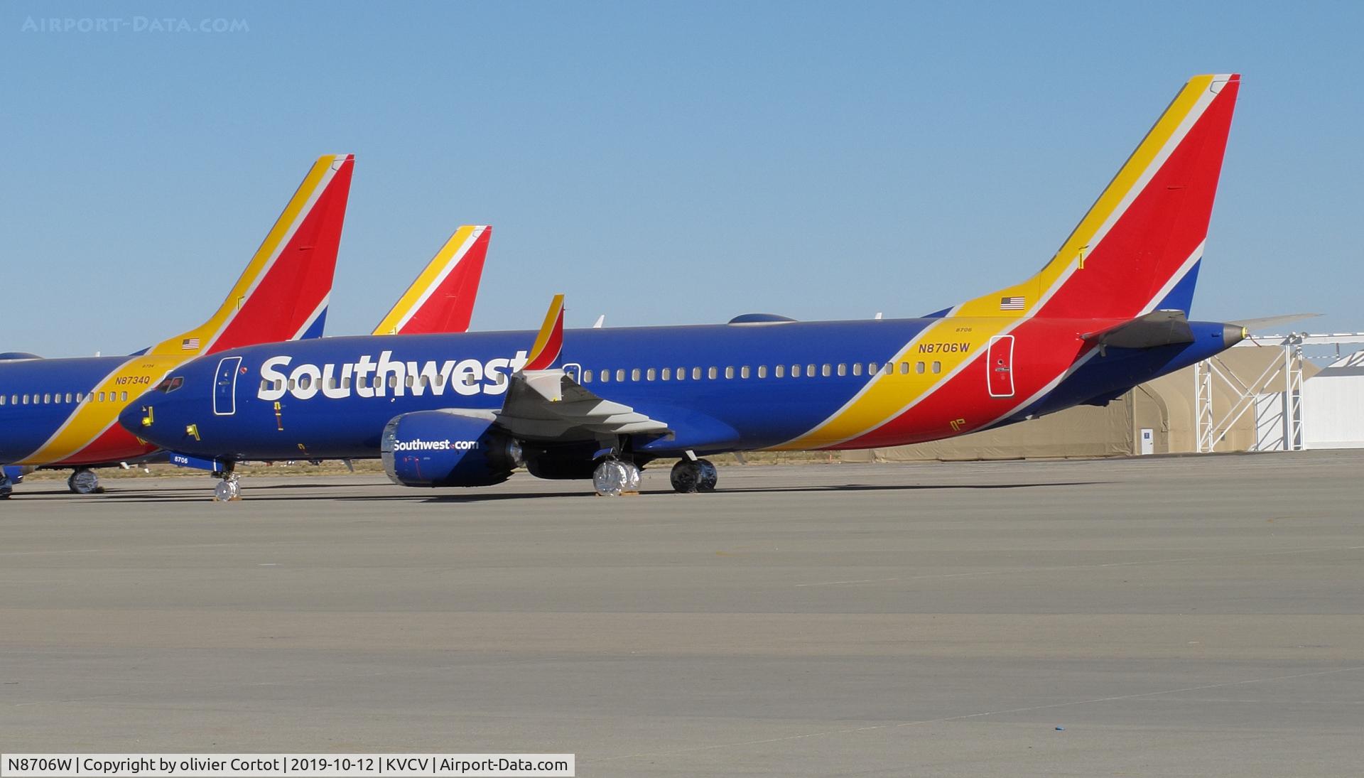 N8706W, 2017 Boeing 737-8 MAX C/N 42559, stored at victorville