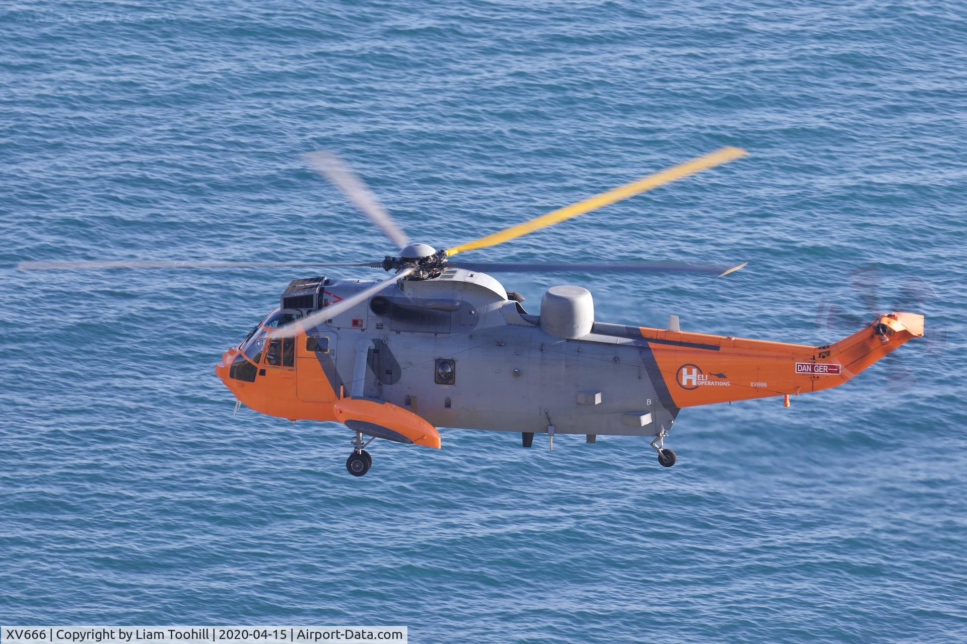 XV666, 1970 Westland Sea King HAR.5 C/N WA654, XV666 'Damien' training over the sea