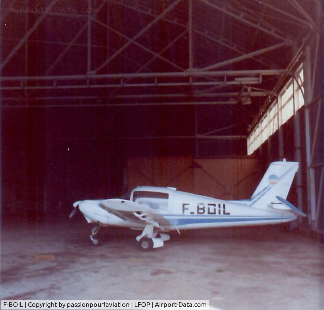 F-BOIL, Morane-Saulnier MS-885 Super Rallye C/N 430, hangar