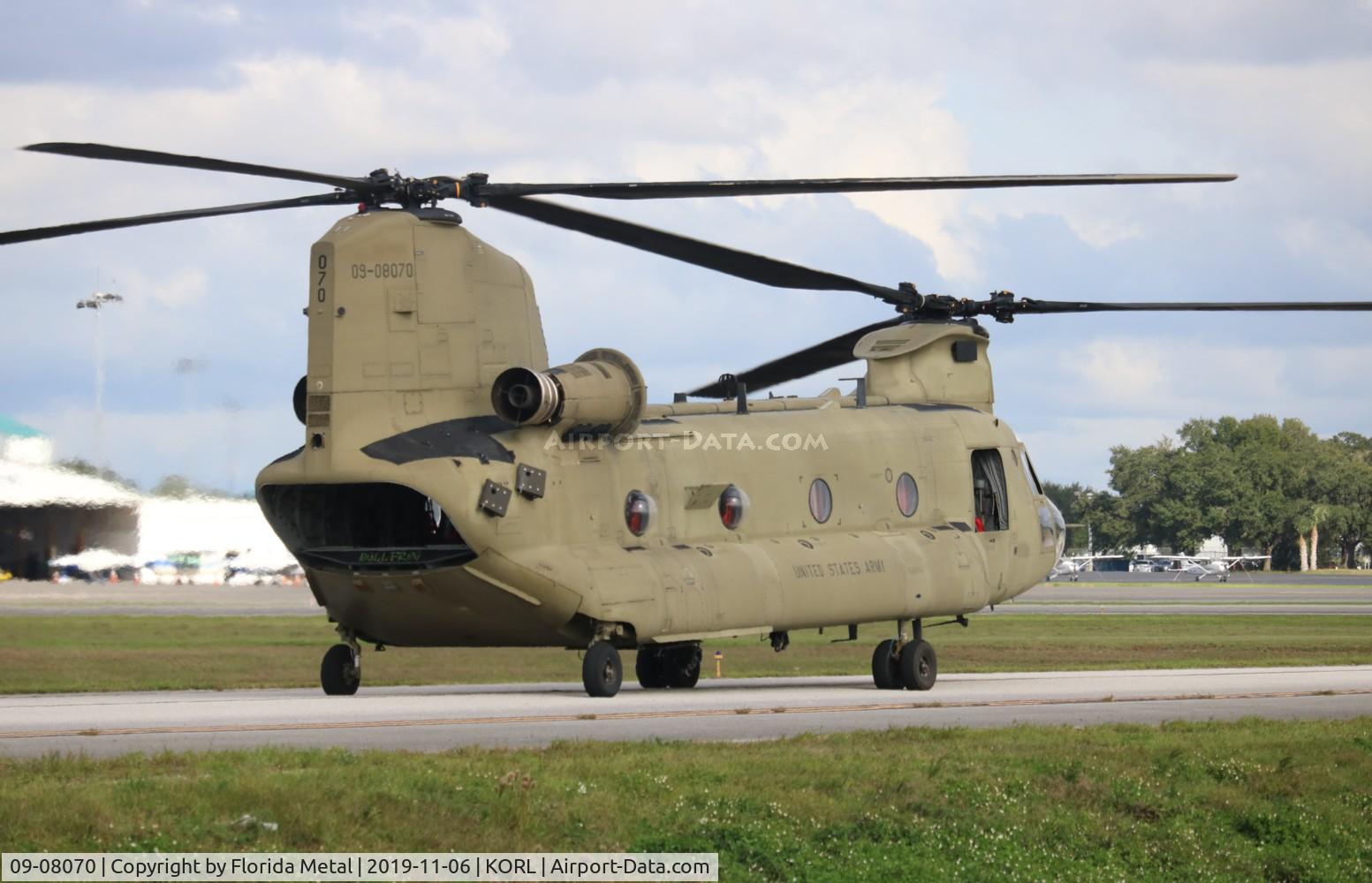 09-08070, 2009 Boeing CH-47F C/N M8070, ORL spotting